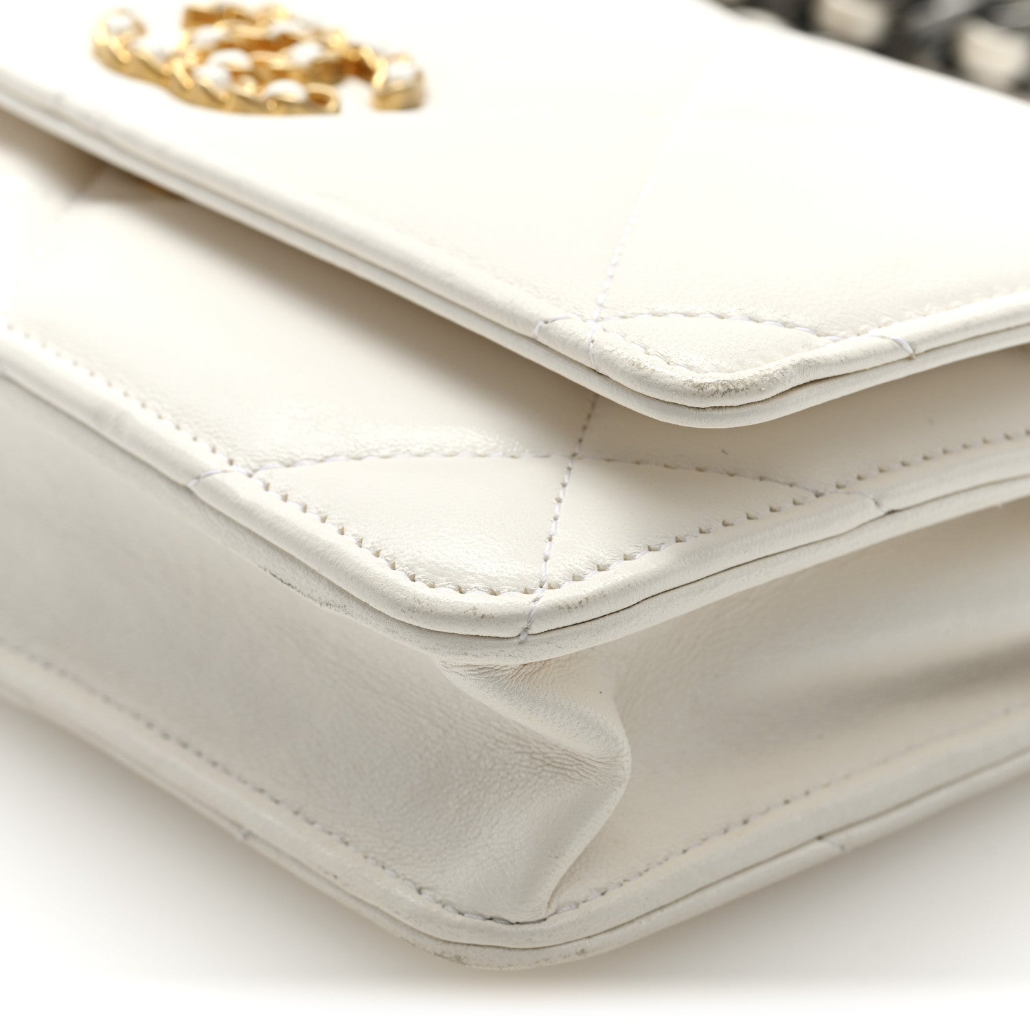 Goatskin Quilted Chanel 19 Wallet On Chain WOC White
