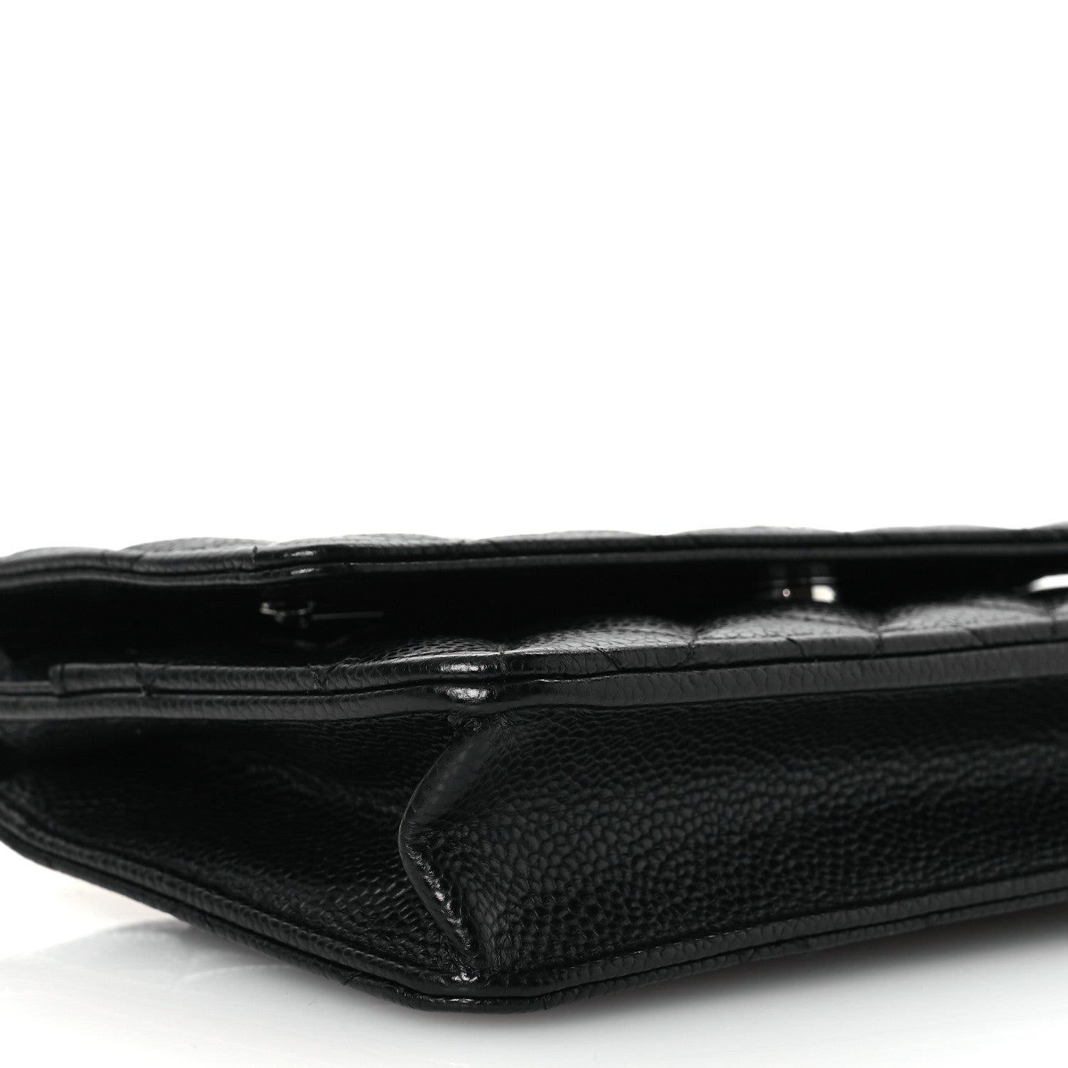Caviar Quilted Wallet on Chain WOC Black