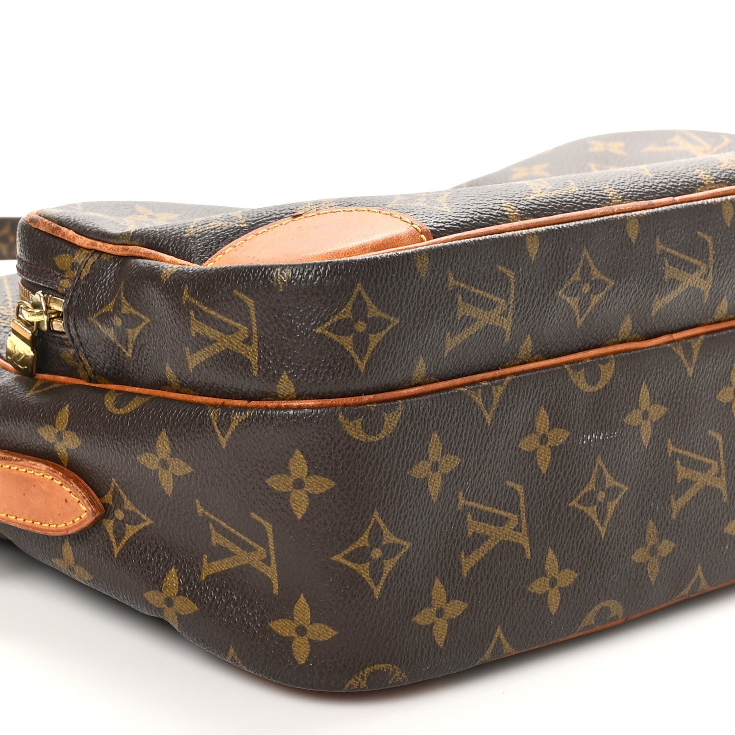 Monogram Nil 28