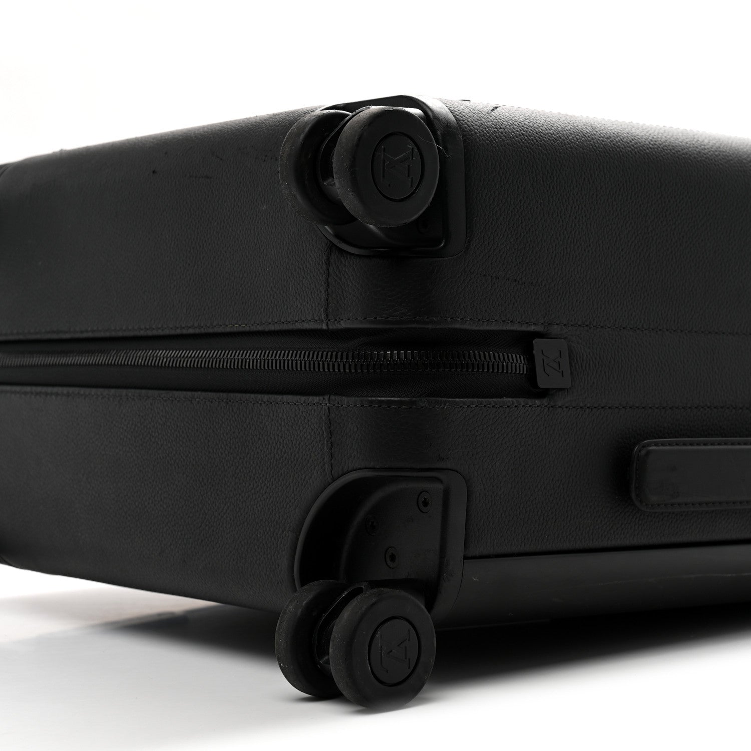 Cowhide Aerogram Horizon 55 Black