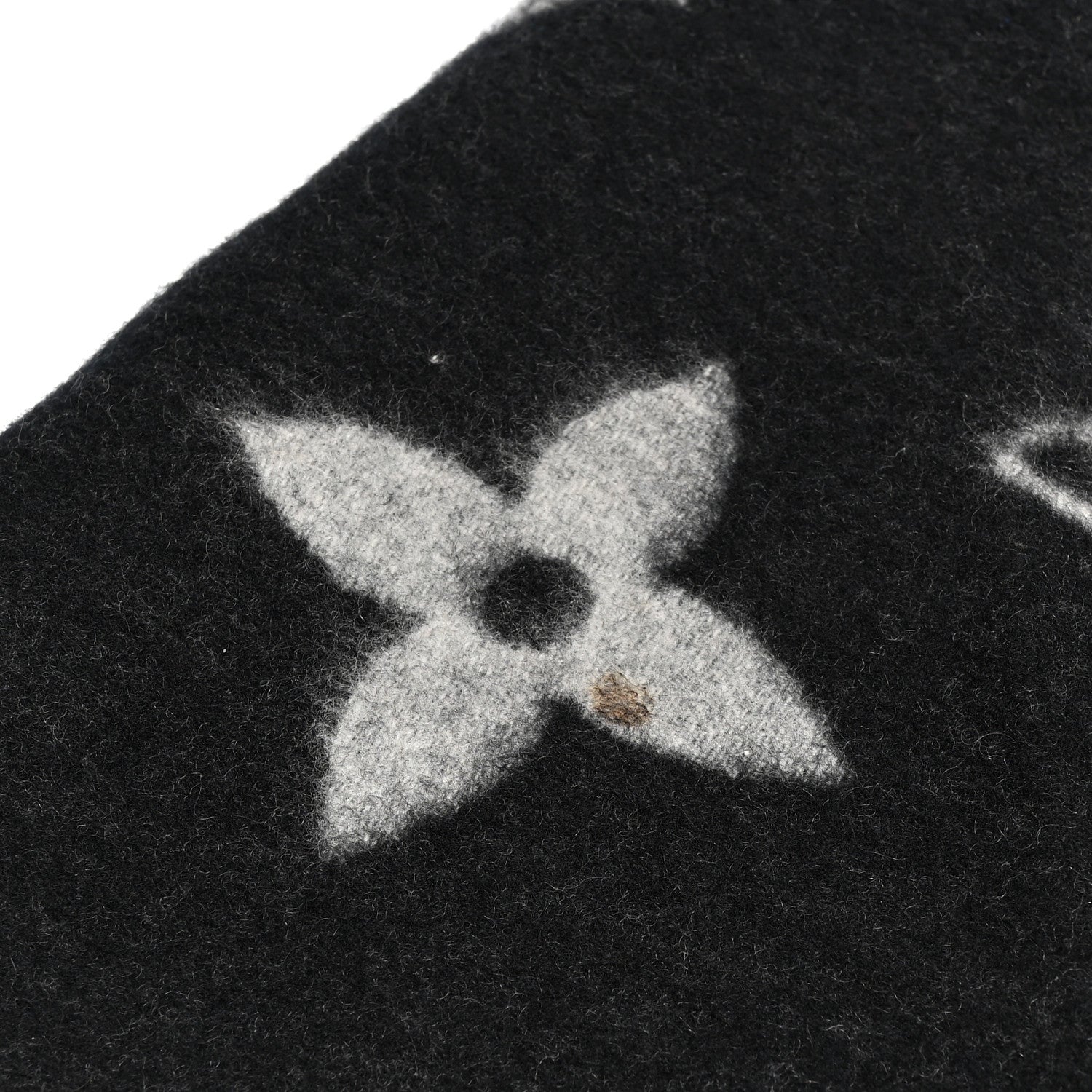 Cashmere Monogram Reykjavik Scarf Black