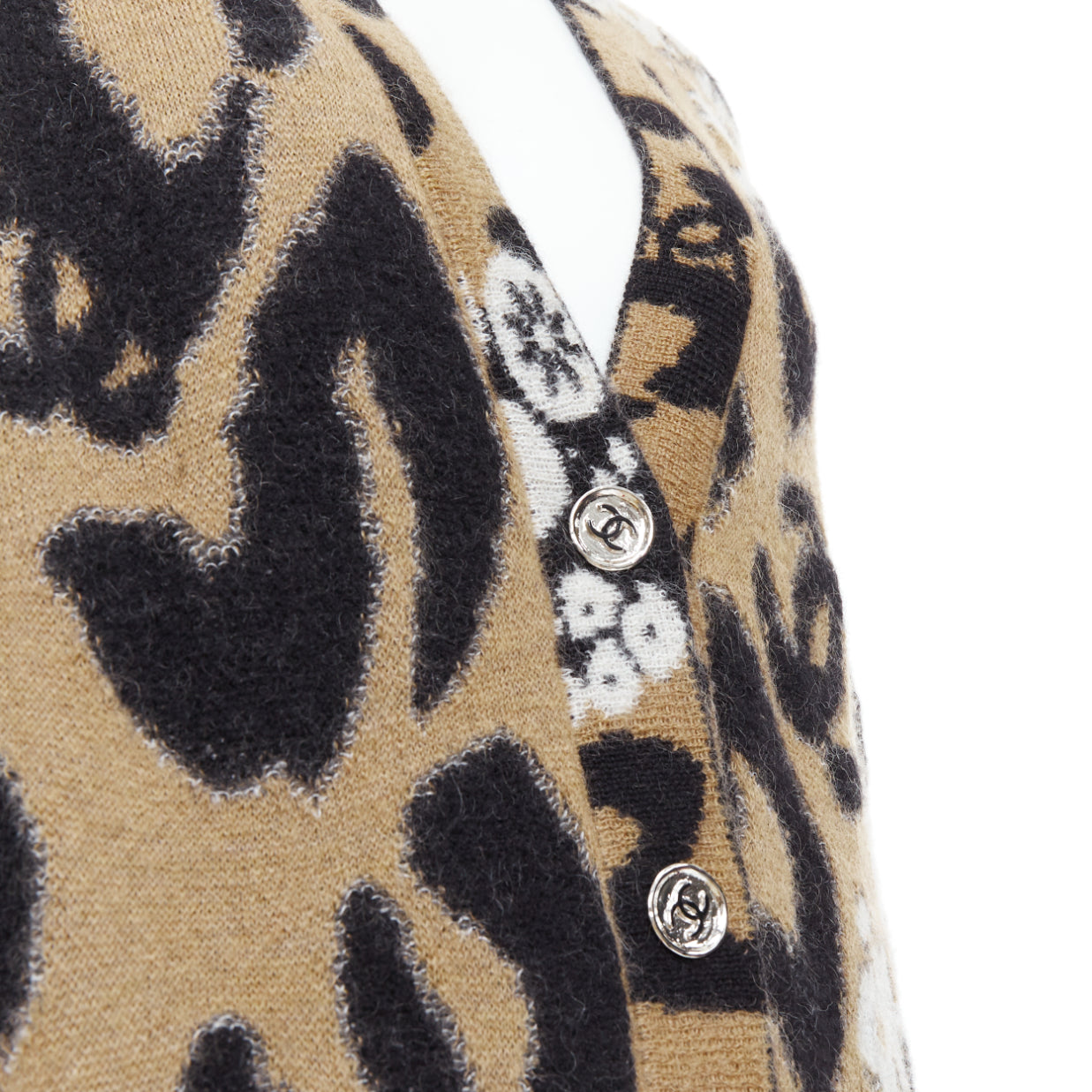 Women's Chanel A23 Runway CC logo cashmere mohair cardigan