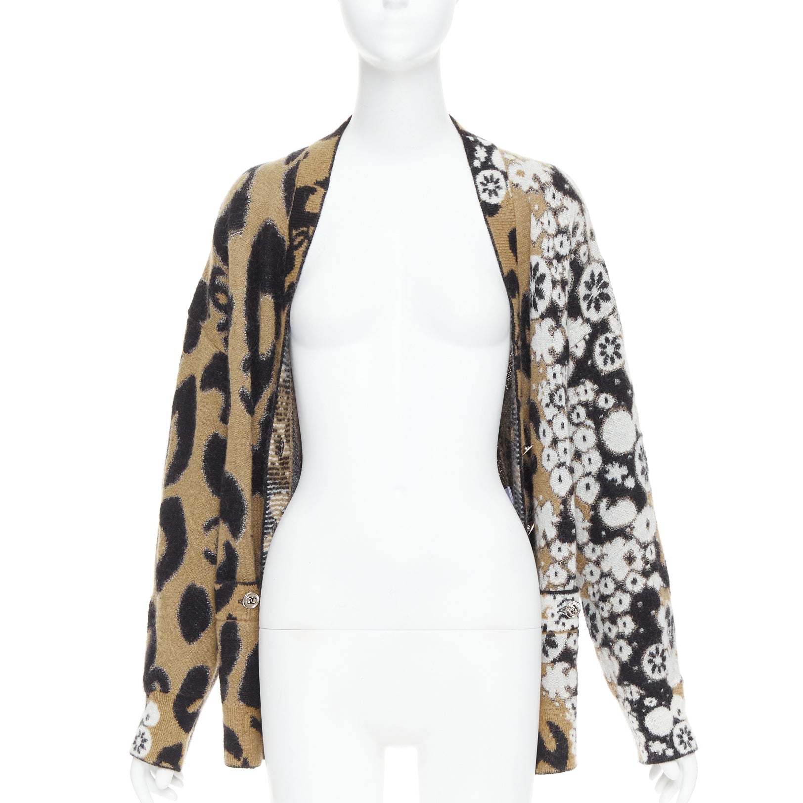 Women's Chanel A23 Runway CC logo cashmere mohair cardigan