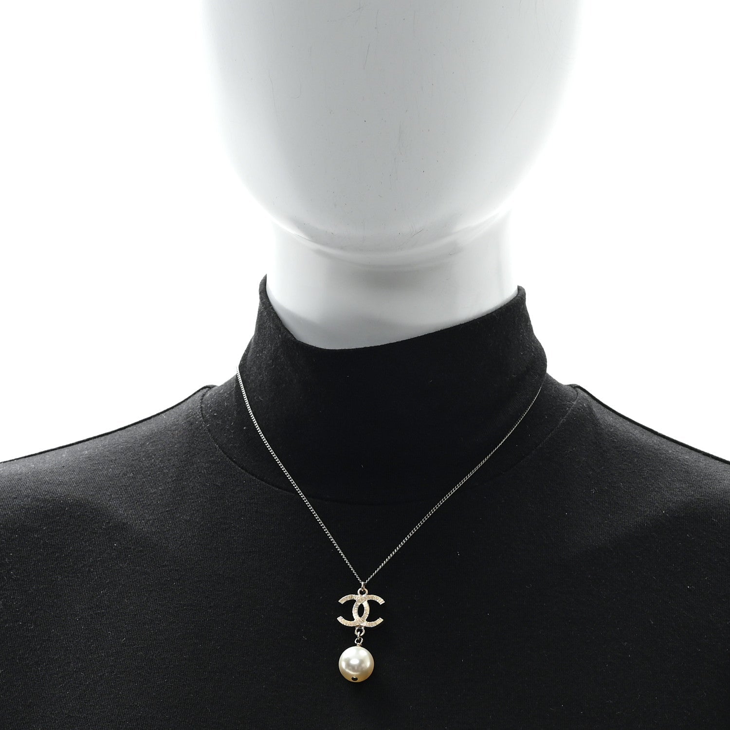 Metal Textured CC Pearl Drop Necklace Gold