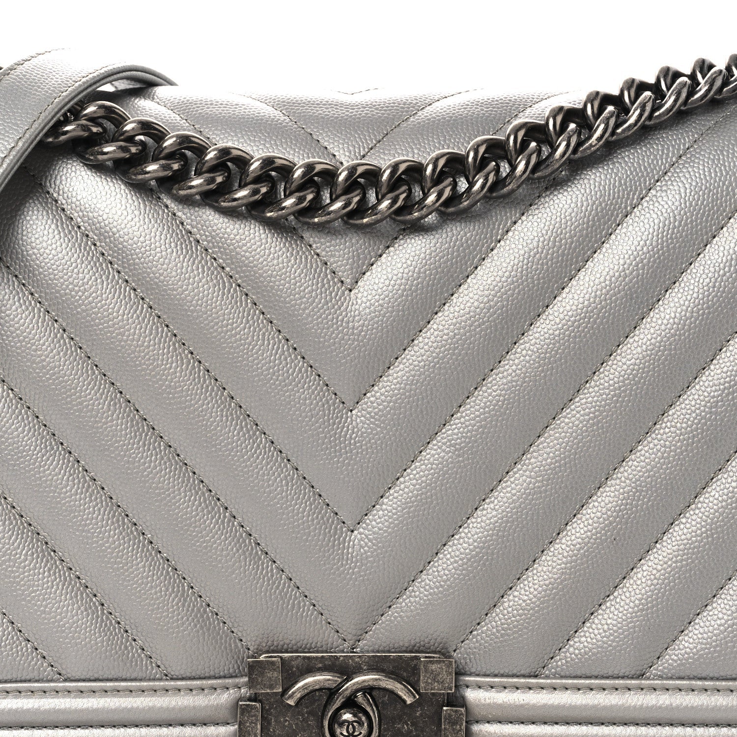 Metallic Caviar Chevron Quilted New Medium Boy Flap Silver