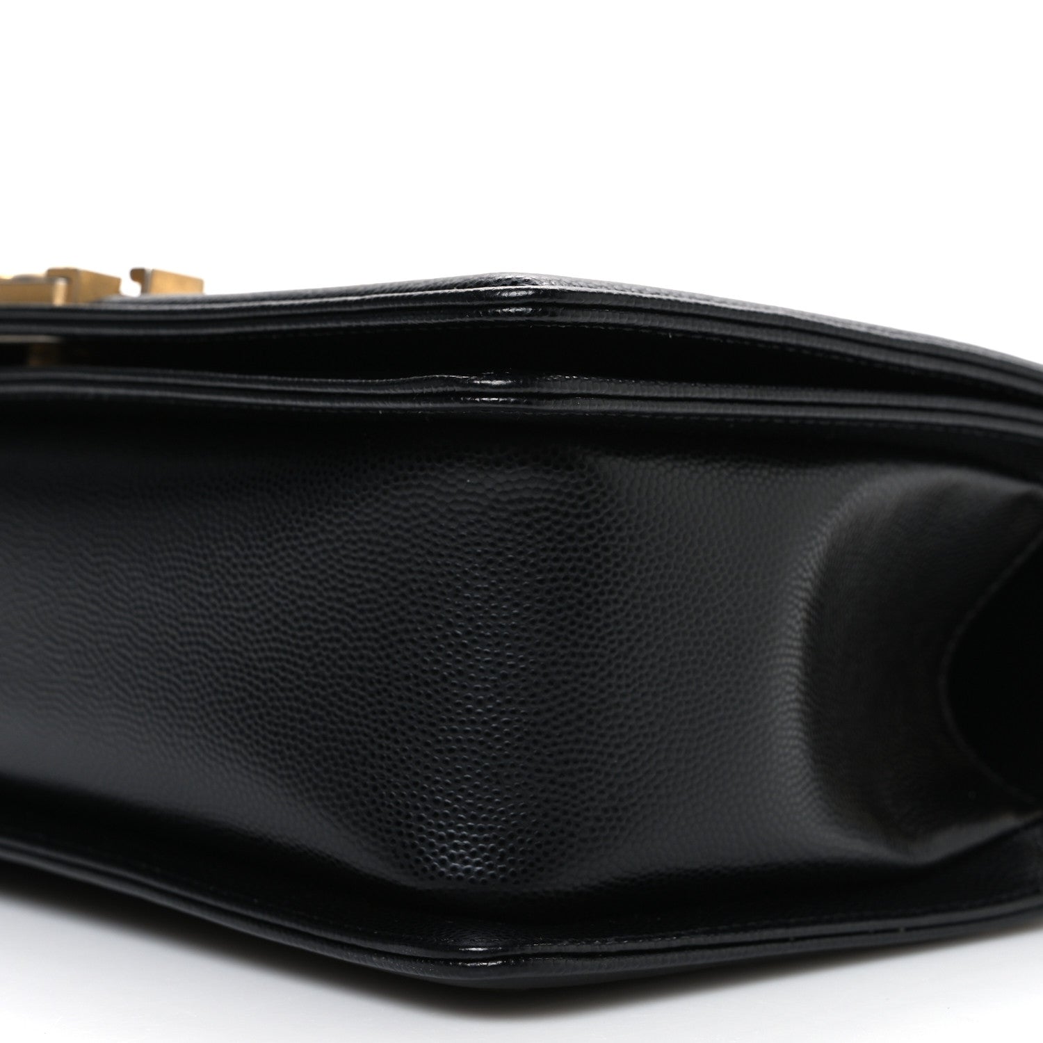 Caviar Quilted Medium Boy Flap Black