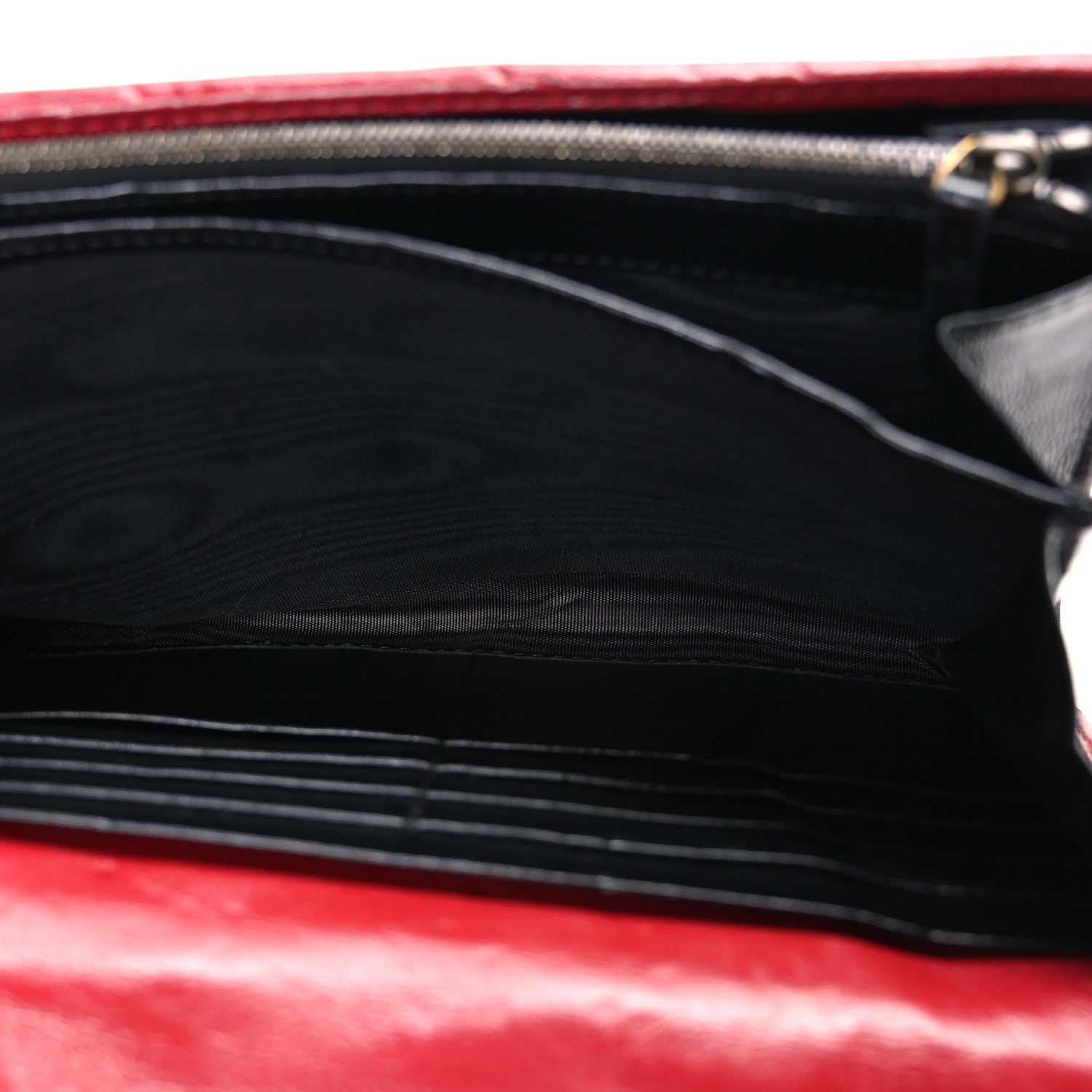 Vintage Effect Calfskin Matelasse Diagonal Torchon GG Marmont Chain Wallet Black Romantic Cherry