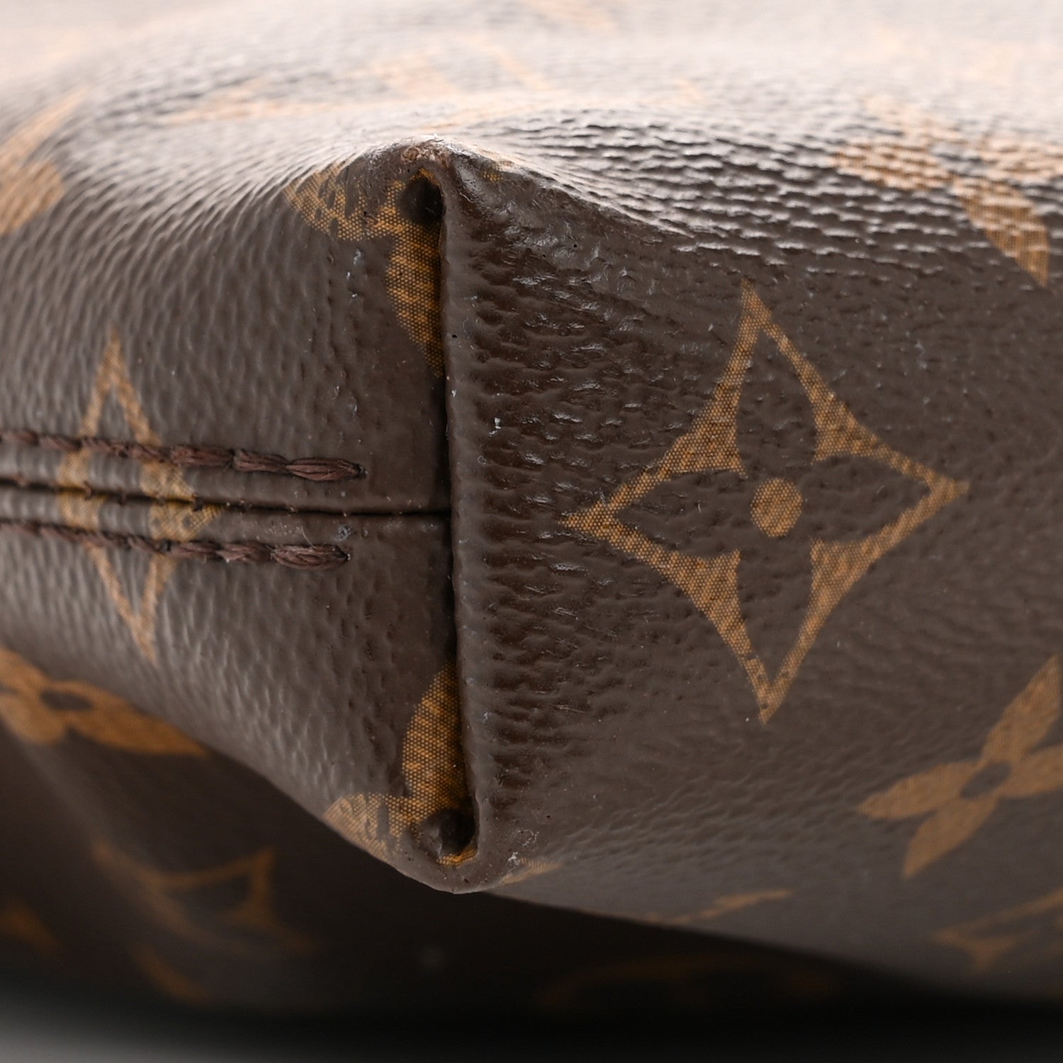 Monogram Carry It