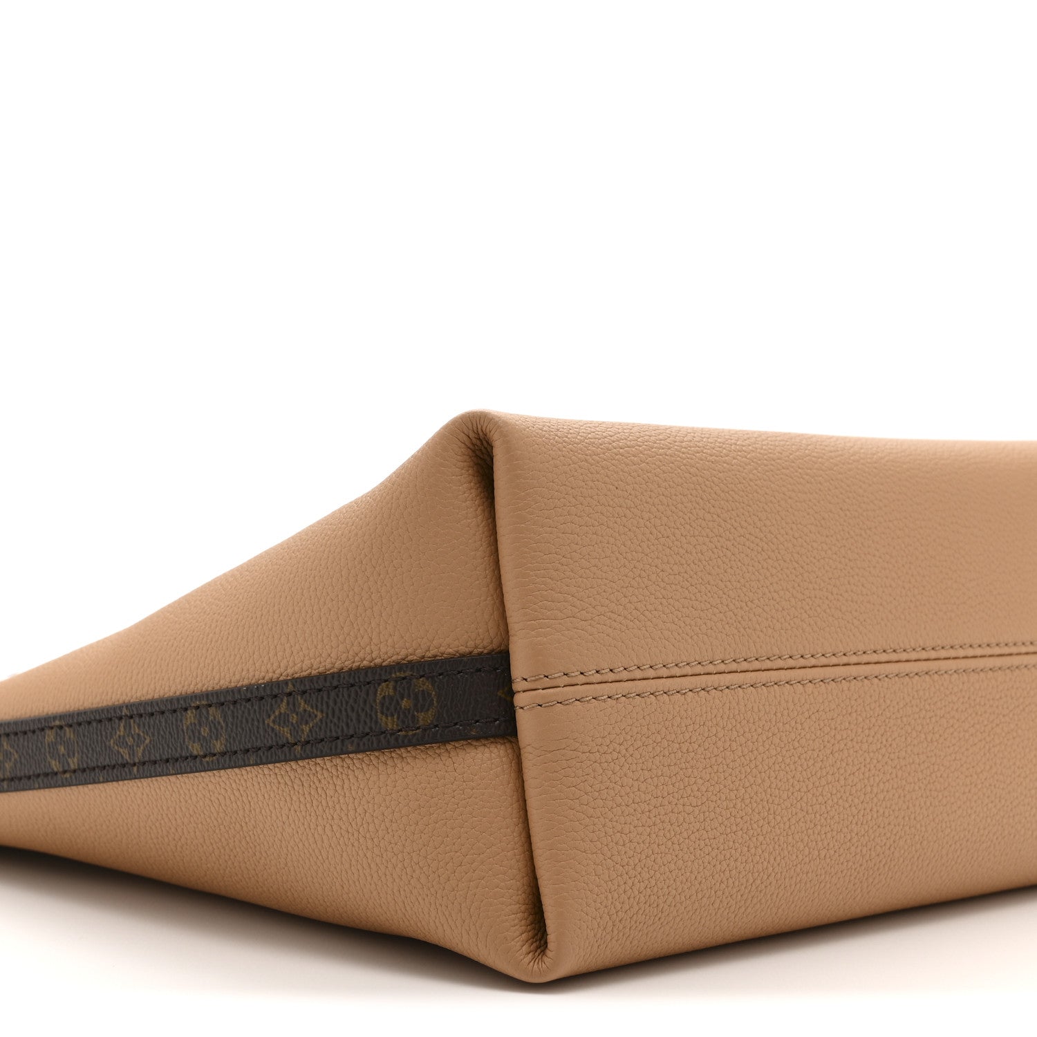 Calfskin Multipass Arizona Beige