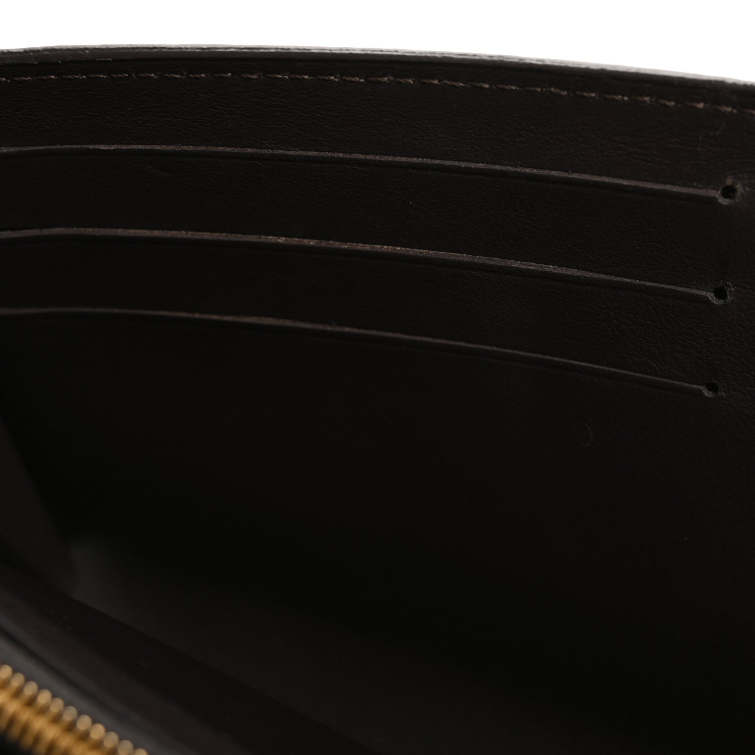 Taurillon Capucines Wallet Galet