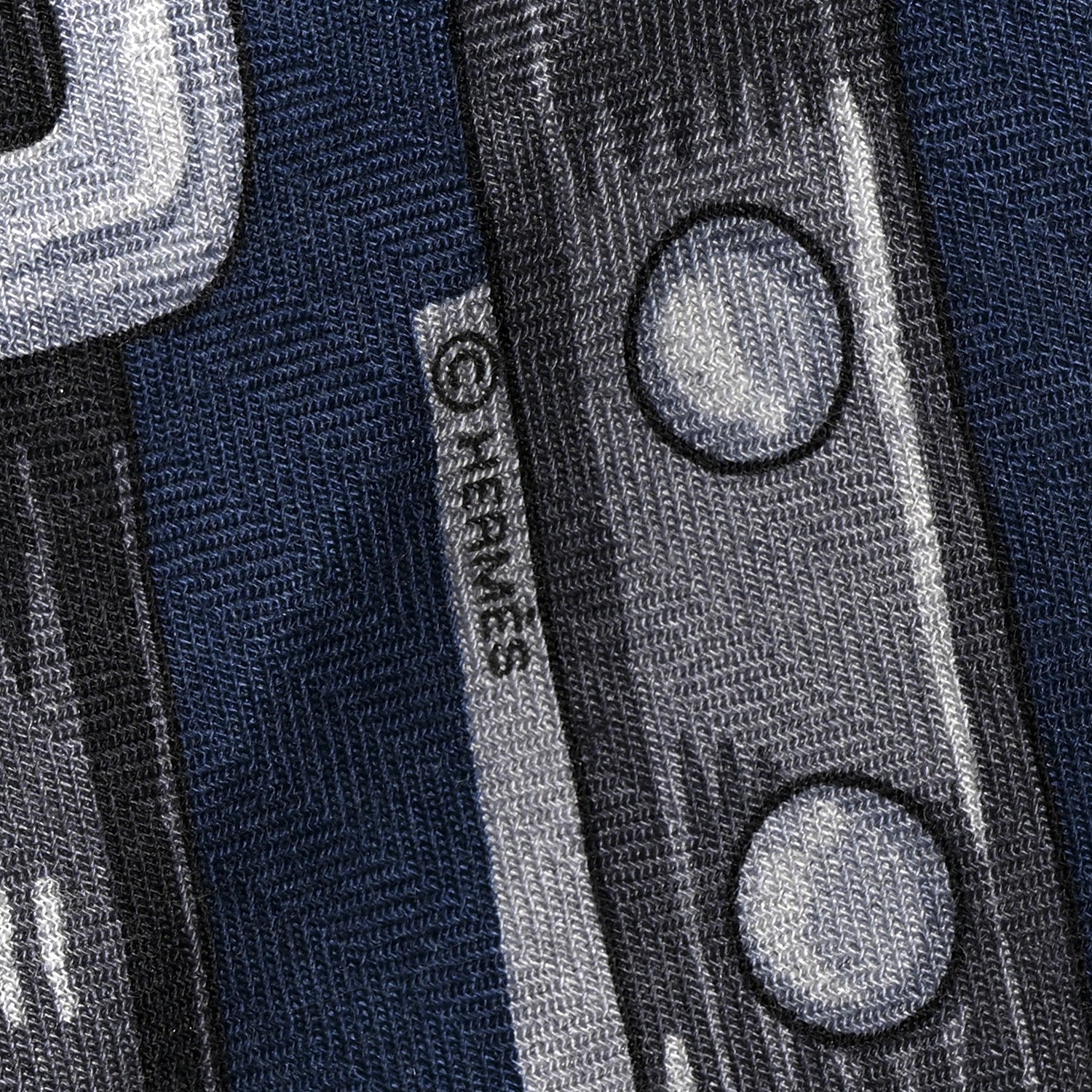Cashmere Silk Brides Et Chaines Scarf 100 Gris Clair Gris Fonce Bleu Marine