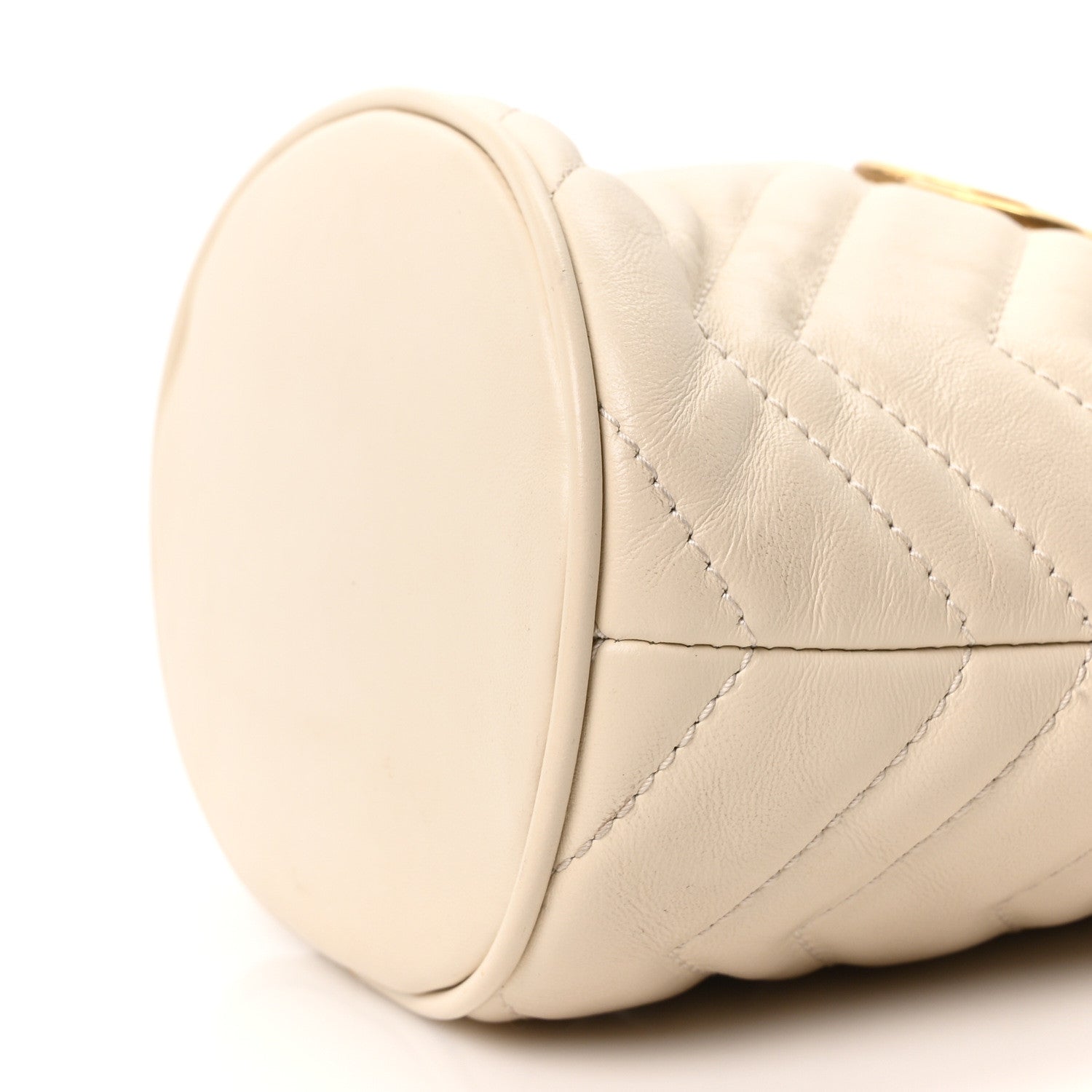 Calfskin Matelasse Mini GG Marmont 2.0 Bucket Bag White