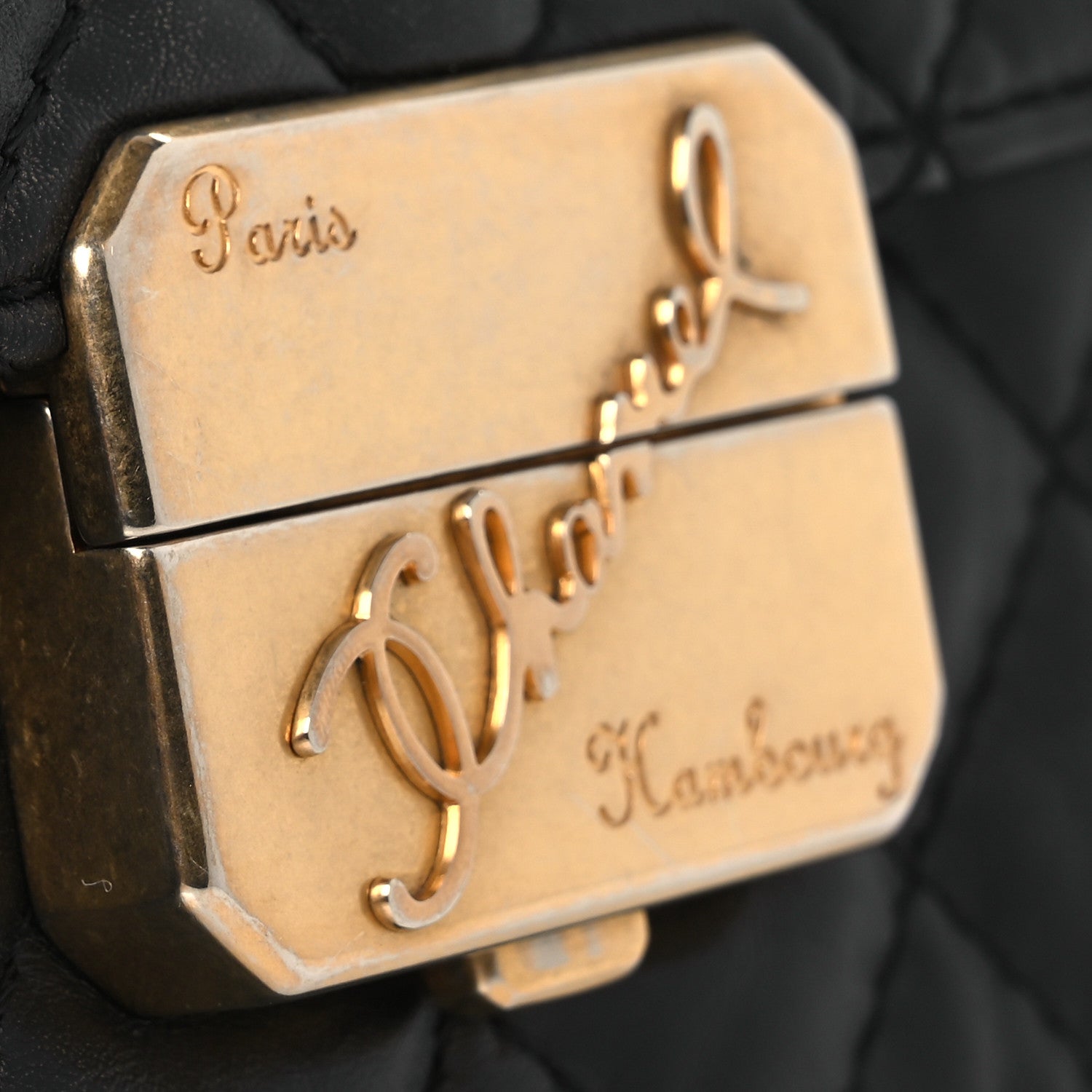 Metallic Aged Calfskin Quilted Paris Hamburg Clutch Black