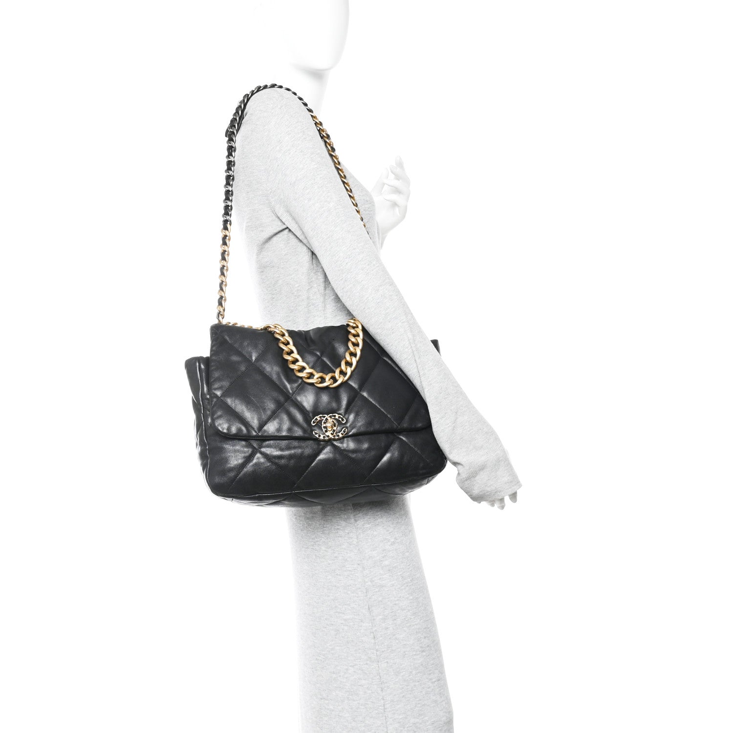 Goatskin Quilted Maxi Chanel 19 Flap Black