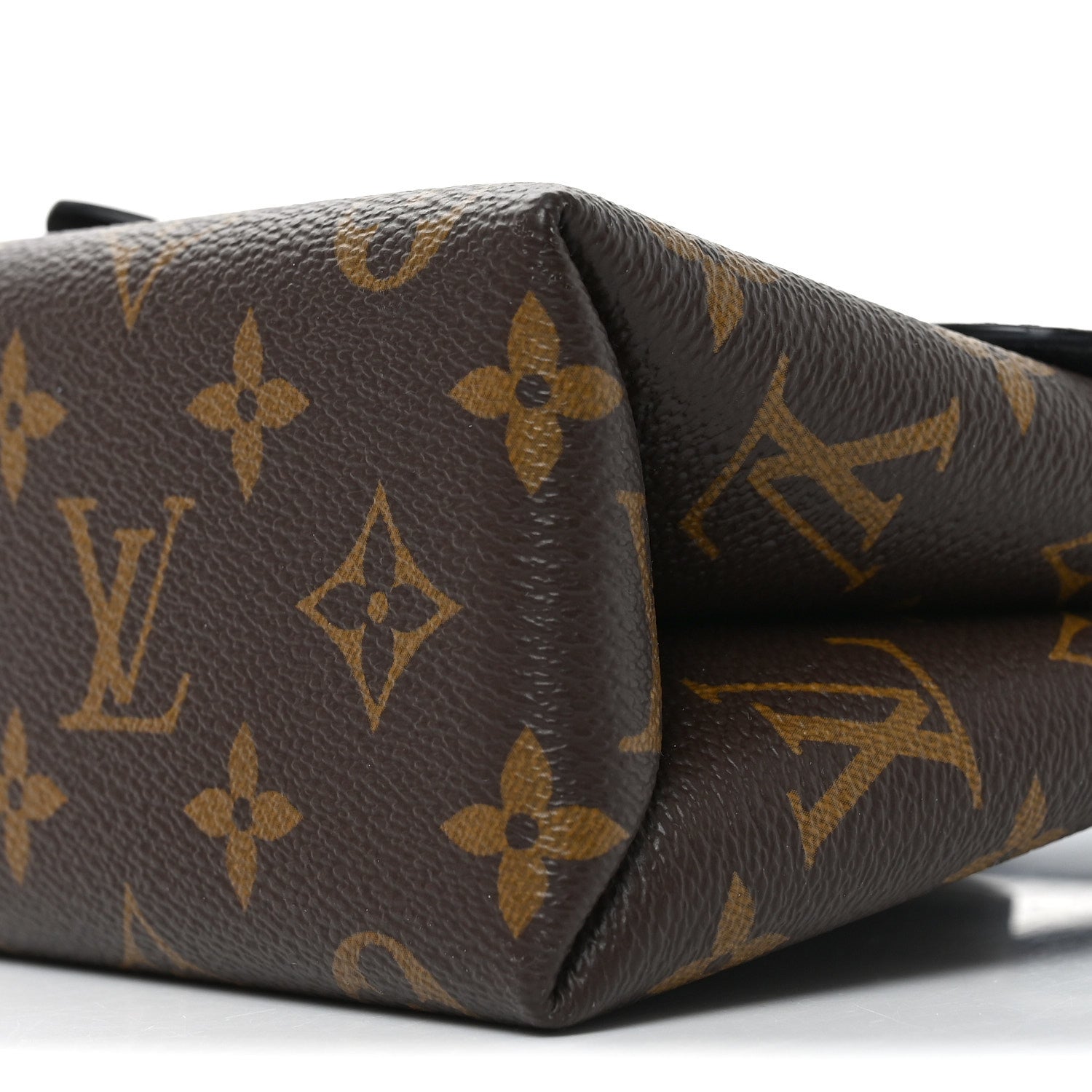 Monogram Locky BB Black