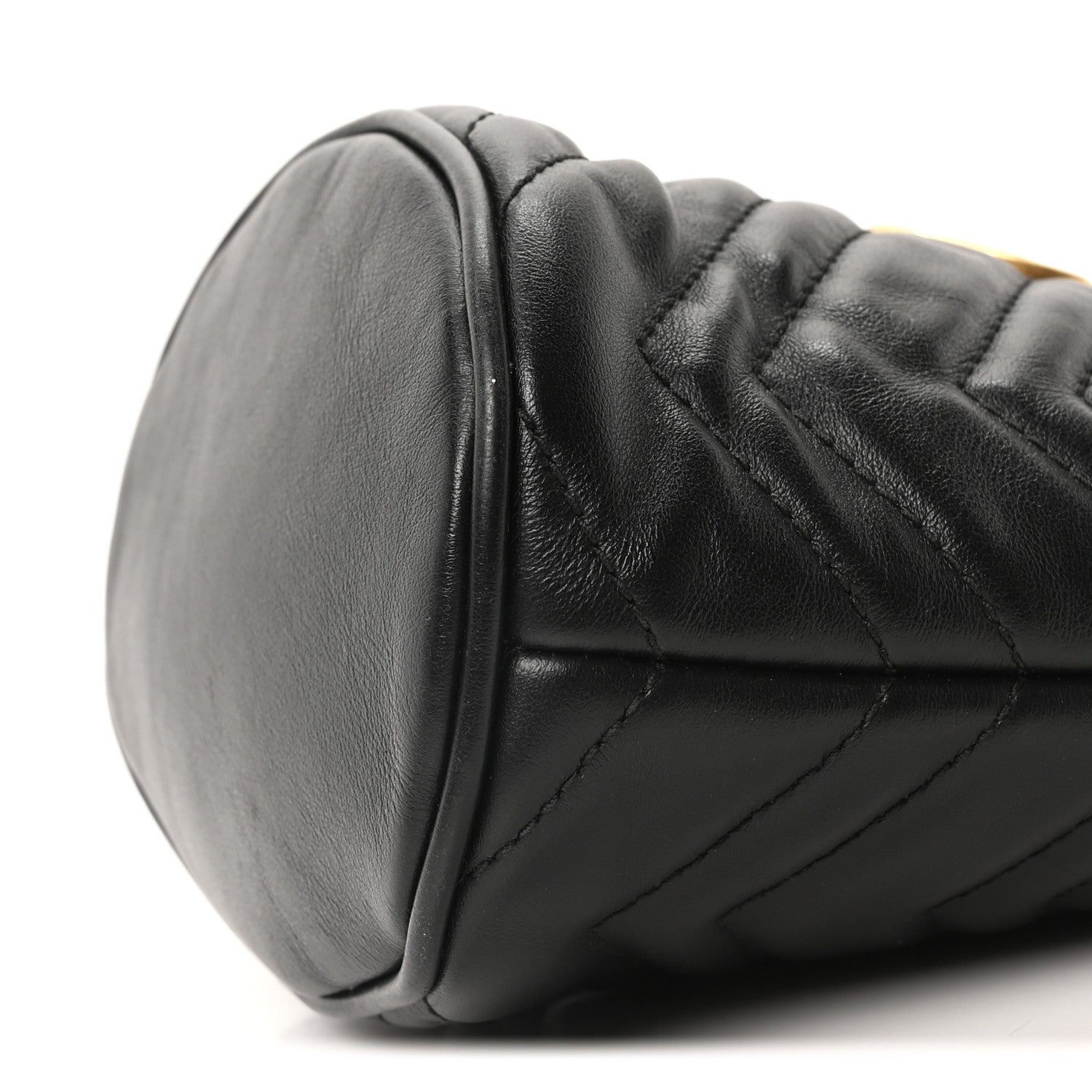 Calfskin Matelasse Mini GG Marmont 2.0 Bucket Bag Black