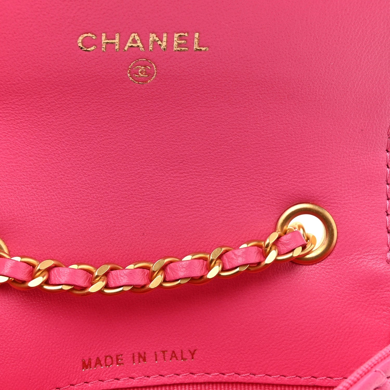 Lambskin Enamel Quilted Mini Chain Belt Bag Pink