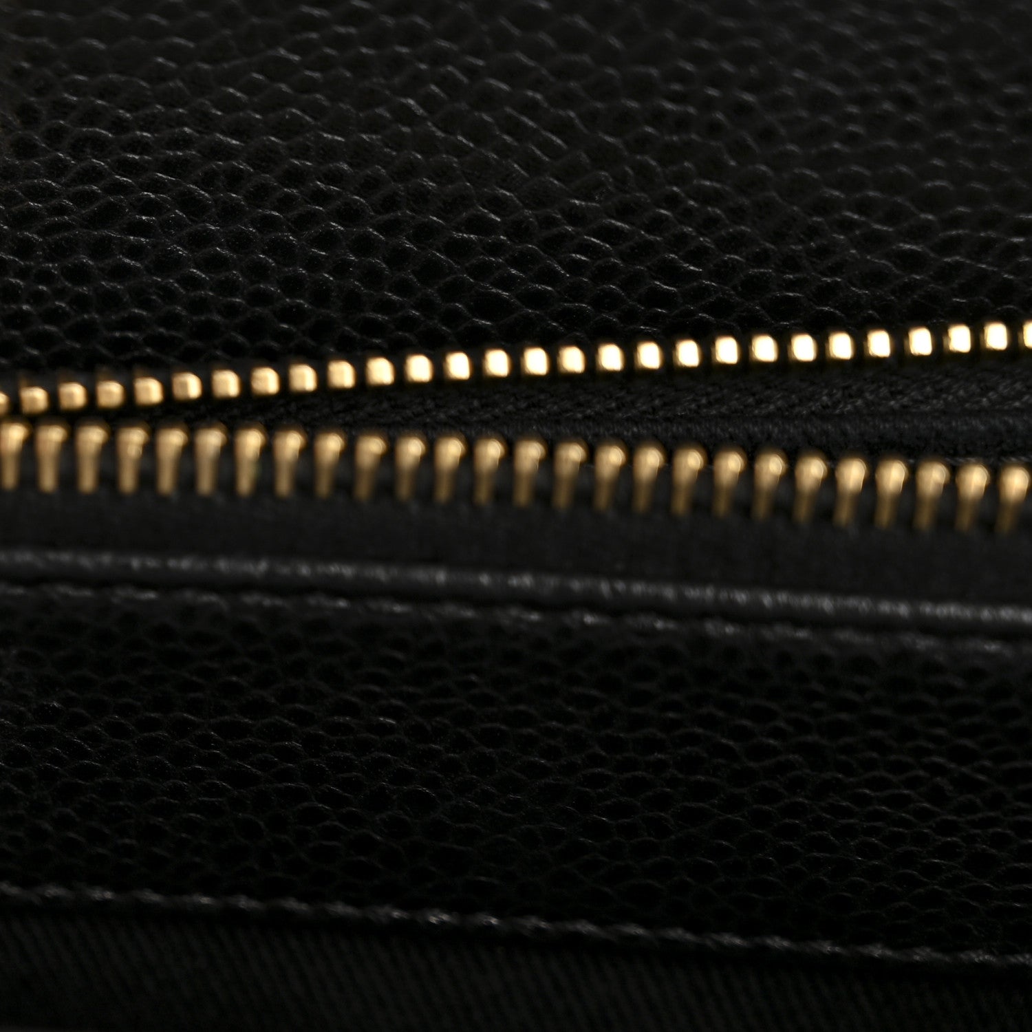 Caviar Quilted CC Timeless Soft Tote Black