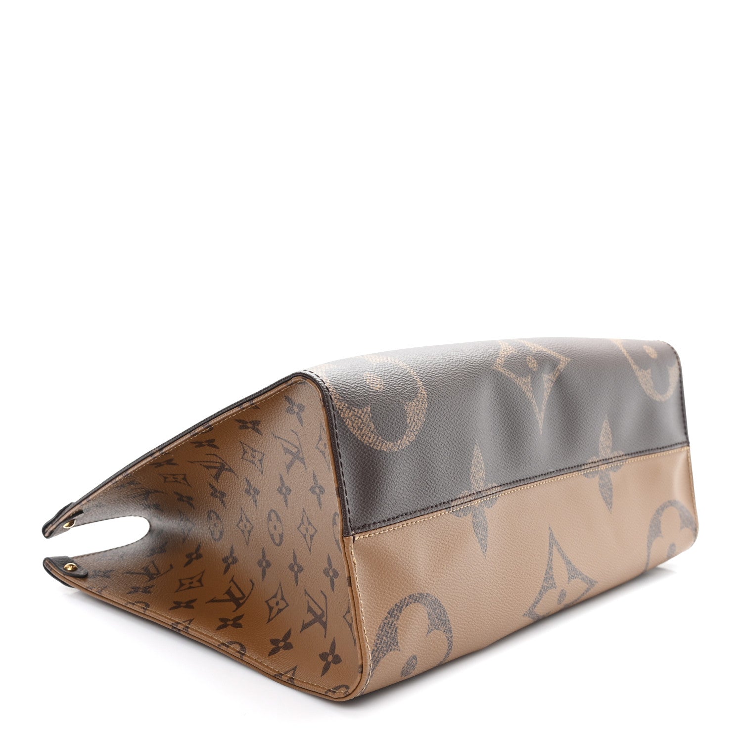 Reverse Monogram Giant Onthego MM