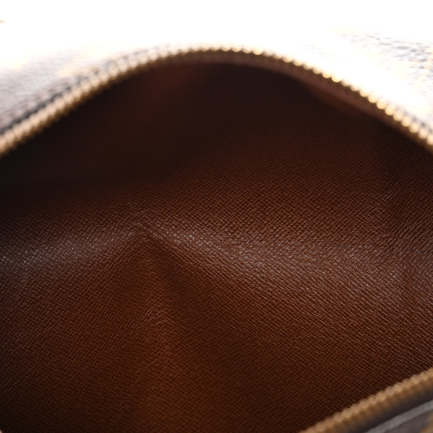 Monogram Papillon 26
