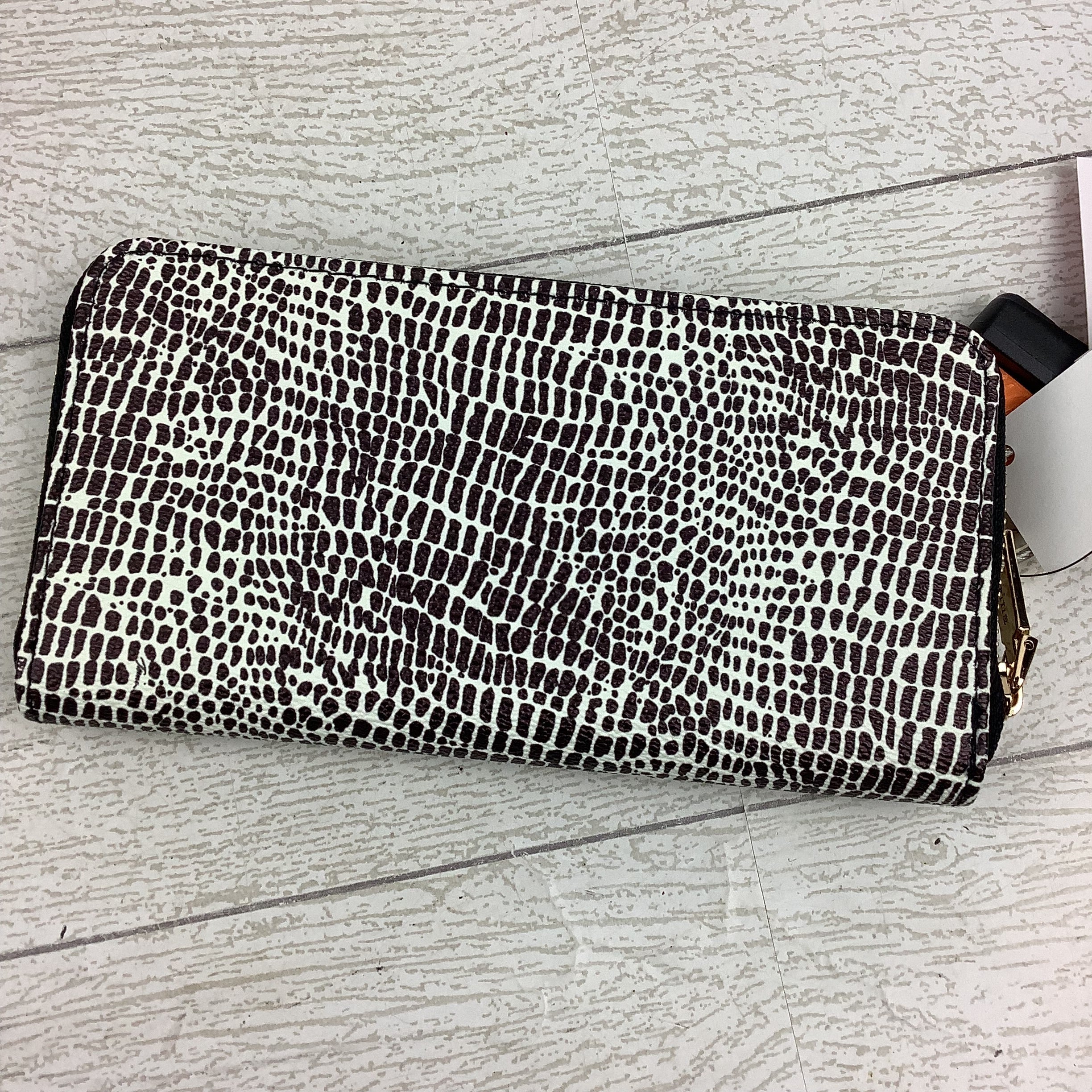 Wallet By Trina By Trina Turk, Size: Large