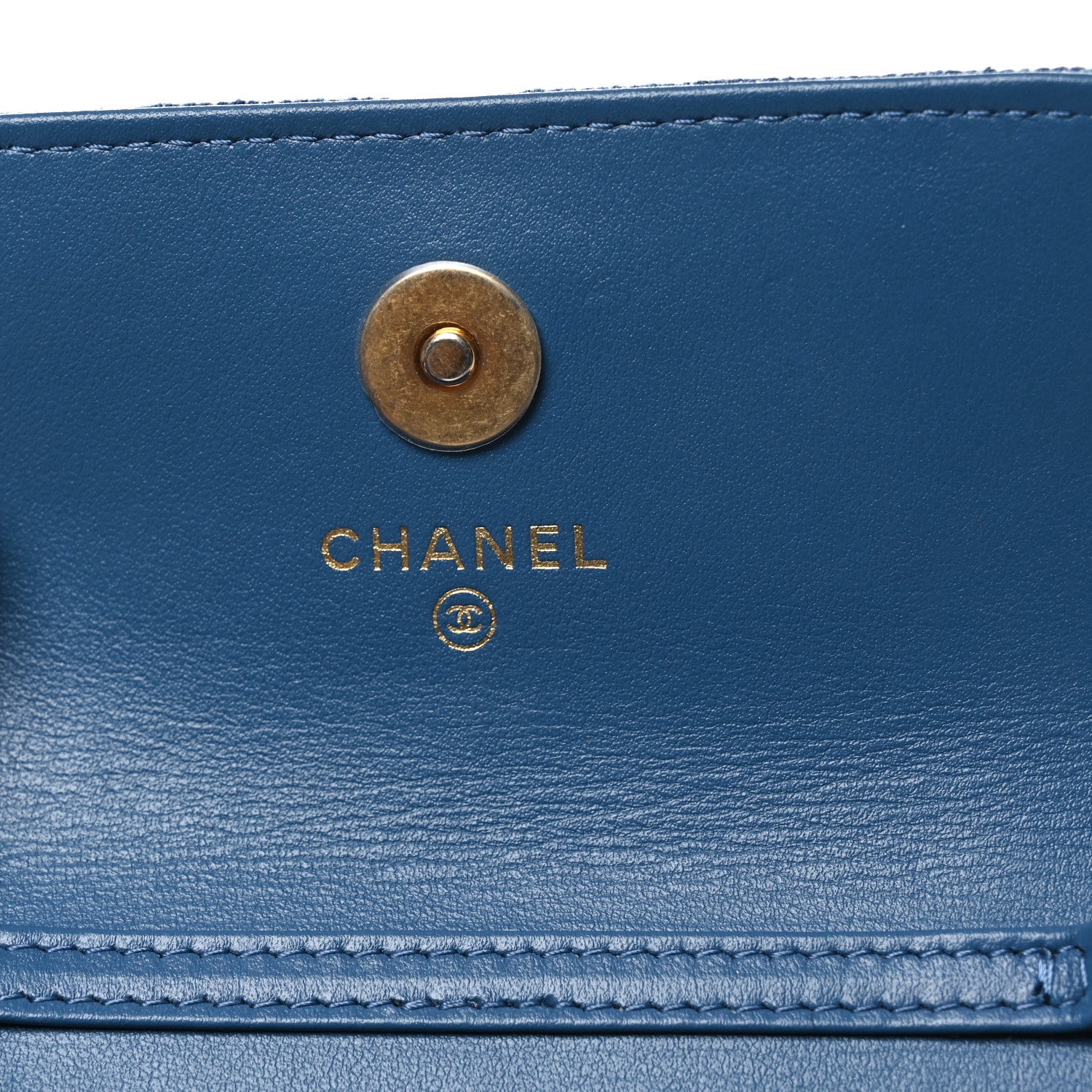 Denim Quilted CC Pearl Crush Clutch With Chain Blue