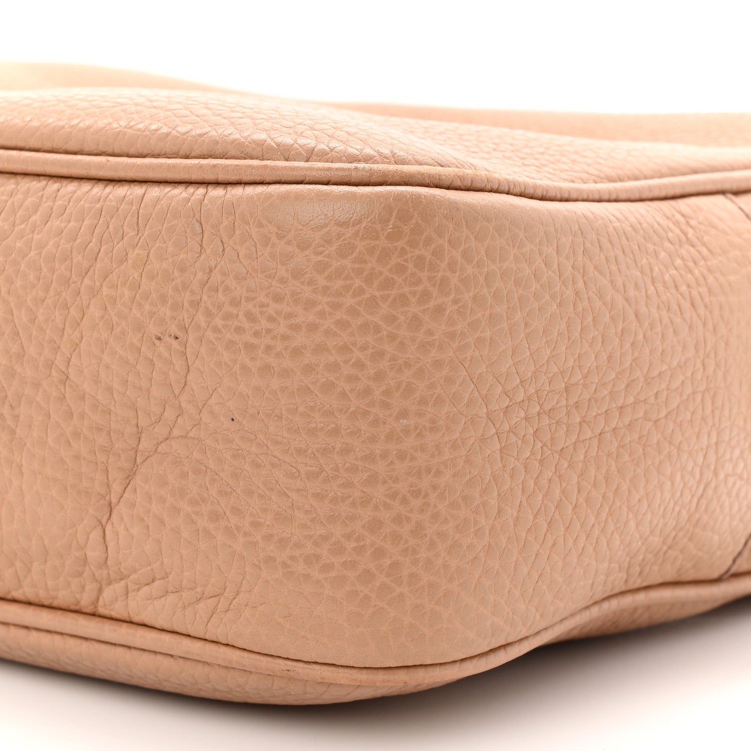 Pebbled Calfskin Small Soho Disco Bag Camelia