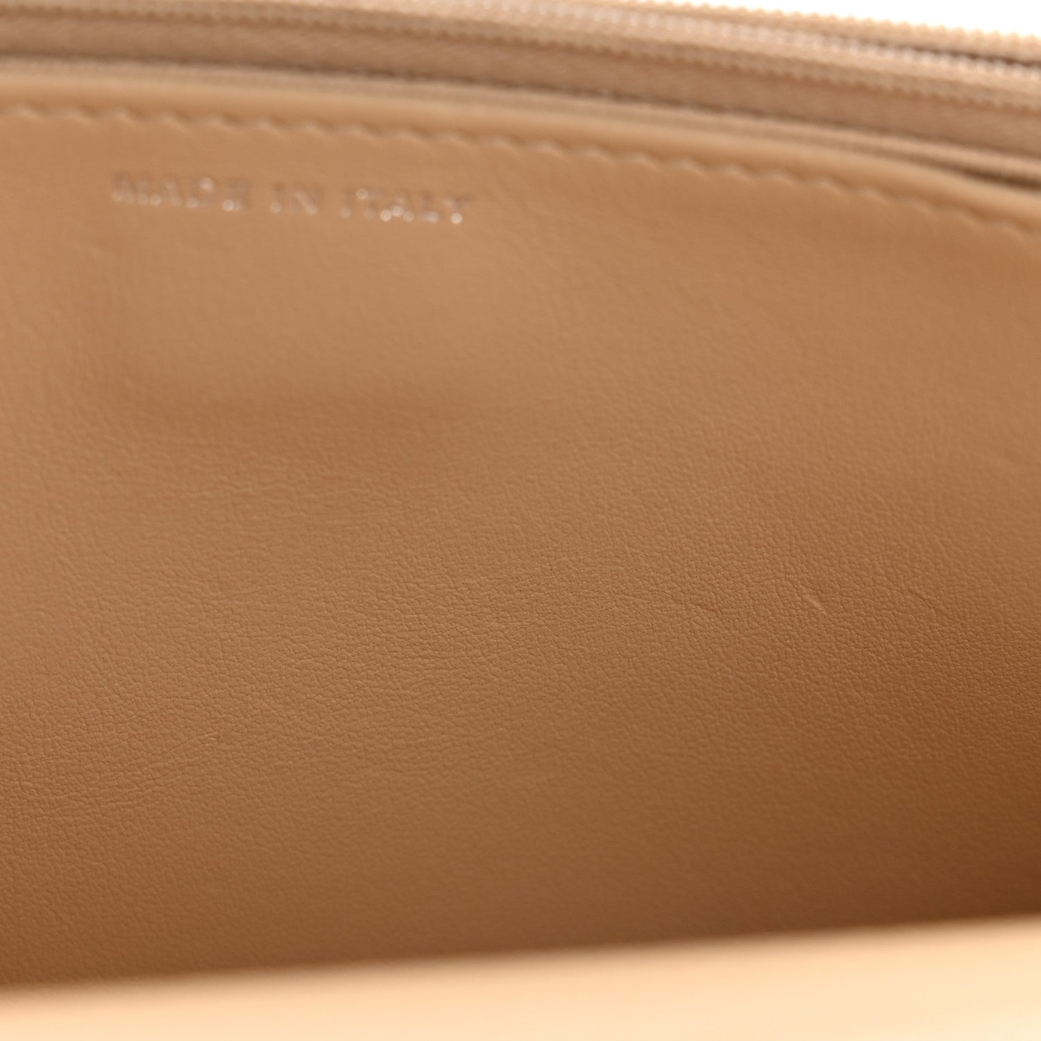 Caviar Quilted Wallet on Chain WOC Beige