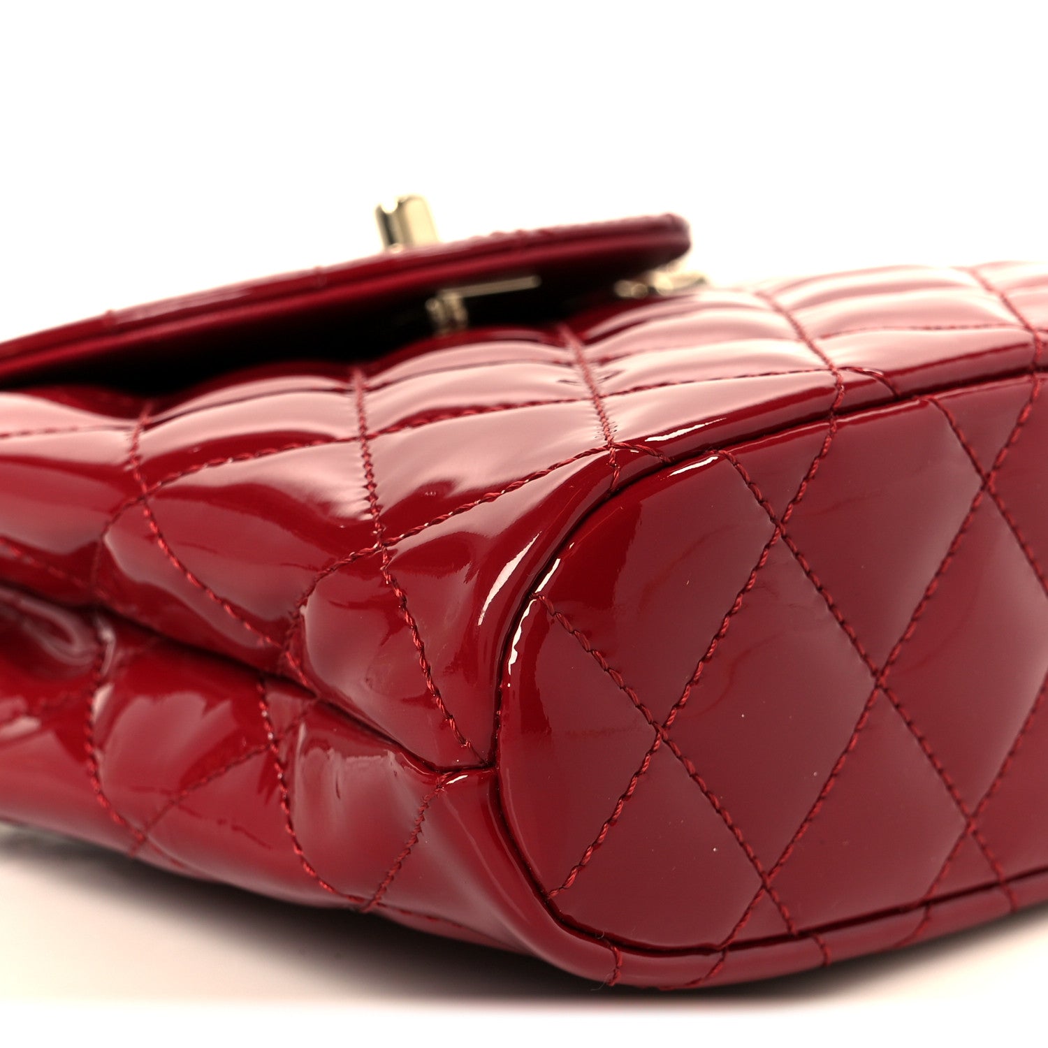 Patent Quilted Shiny Coco Small Flap Hobo Red