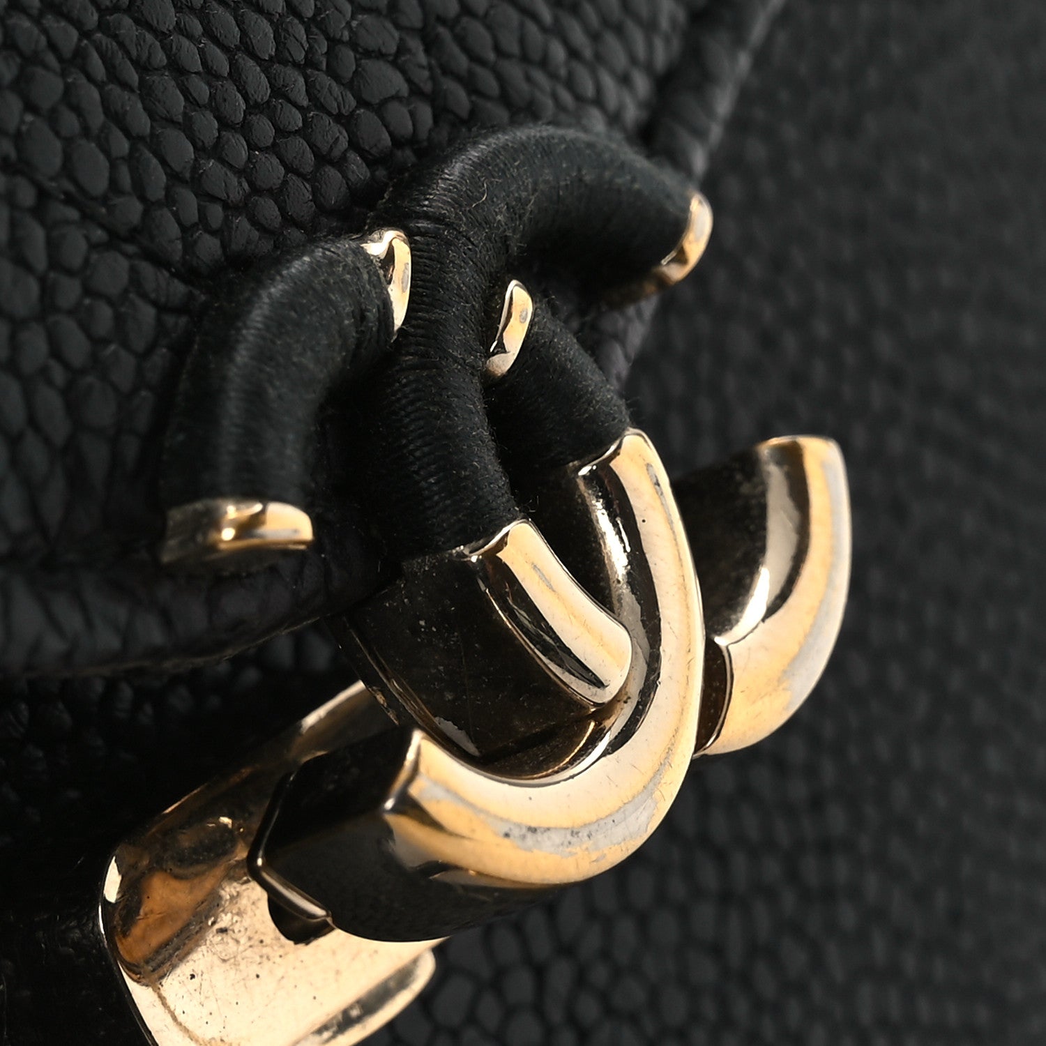 Grained Calfskin Quilted Cuba Wallet On Chain WOC Black