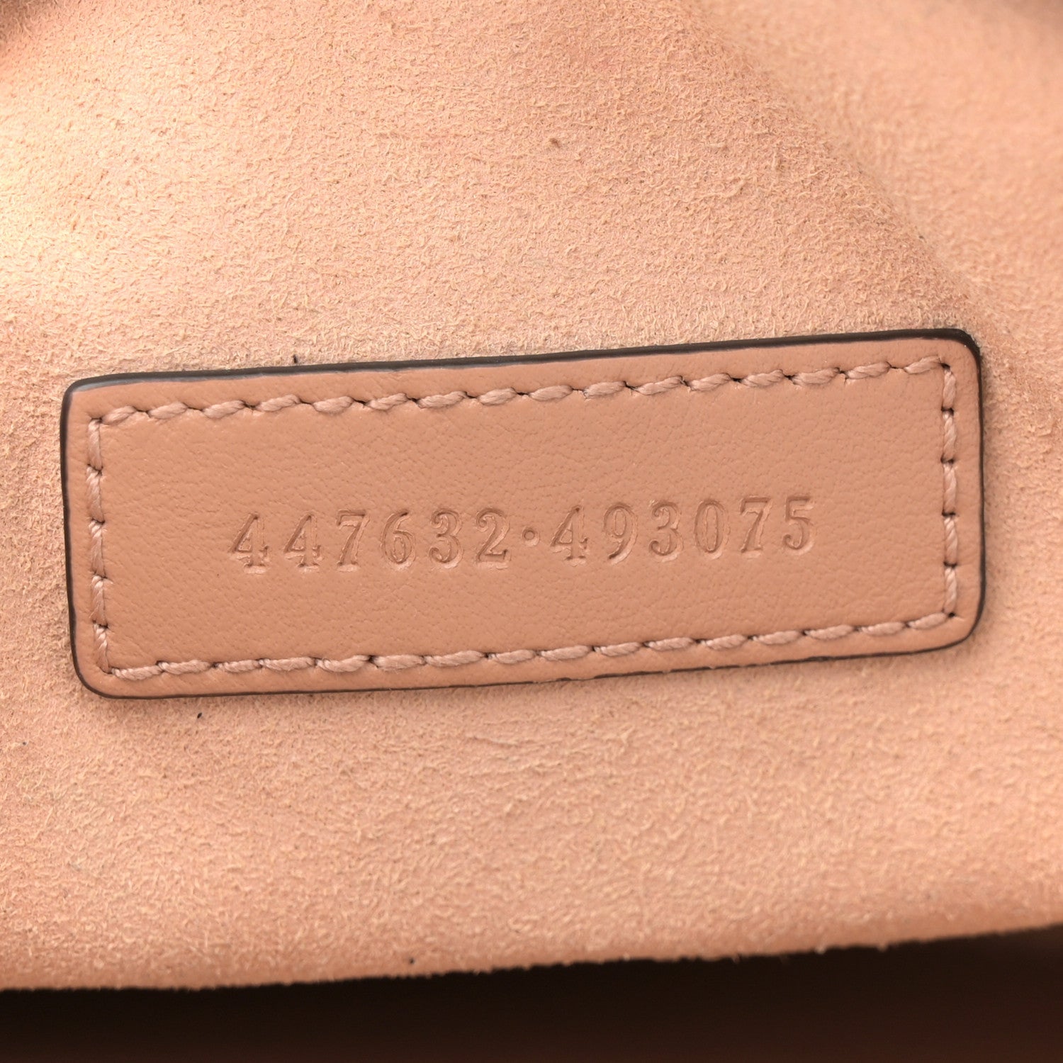 Calfskin Matelasse Aria Small GG Marmont Chain Shoulder Bag Camelia
