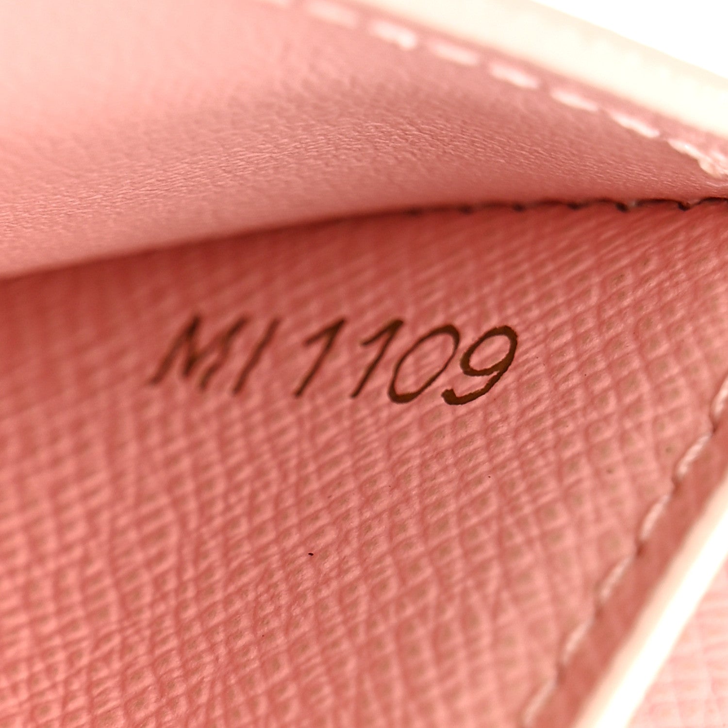 Damier Azur Zoe Wallet Rose Ballerine