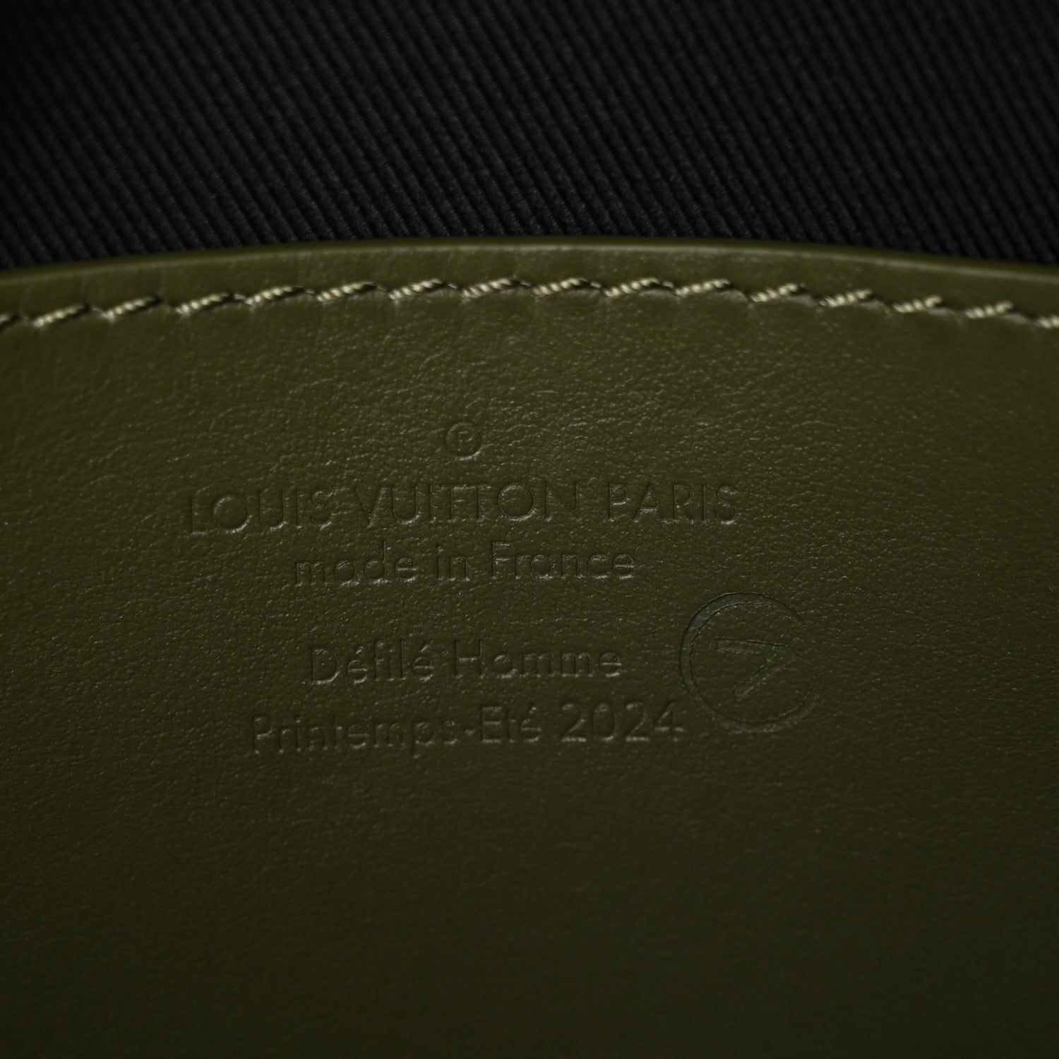 Damoflage LV Trail Wearable Wallet Green