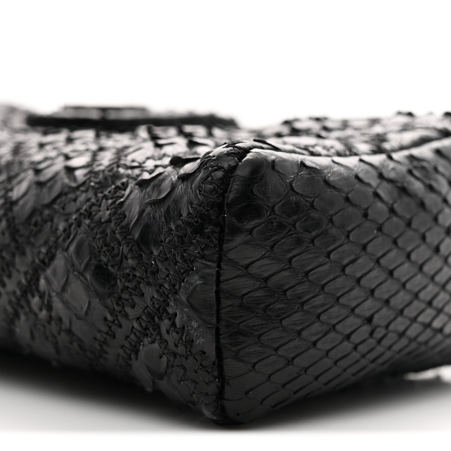 Snakeskin Quilted Phone Holder Clutch Black