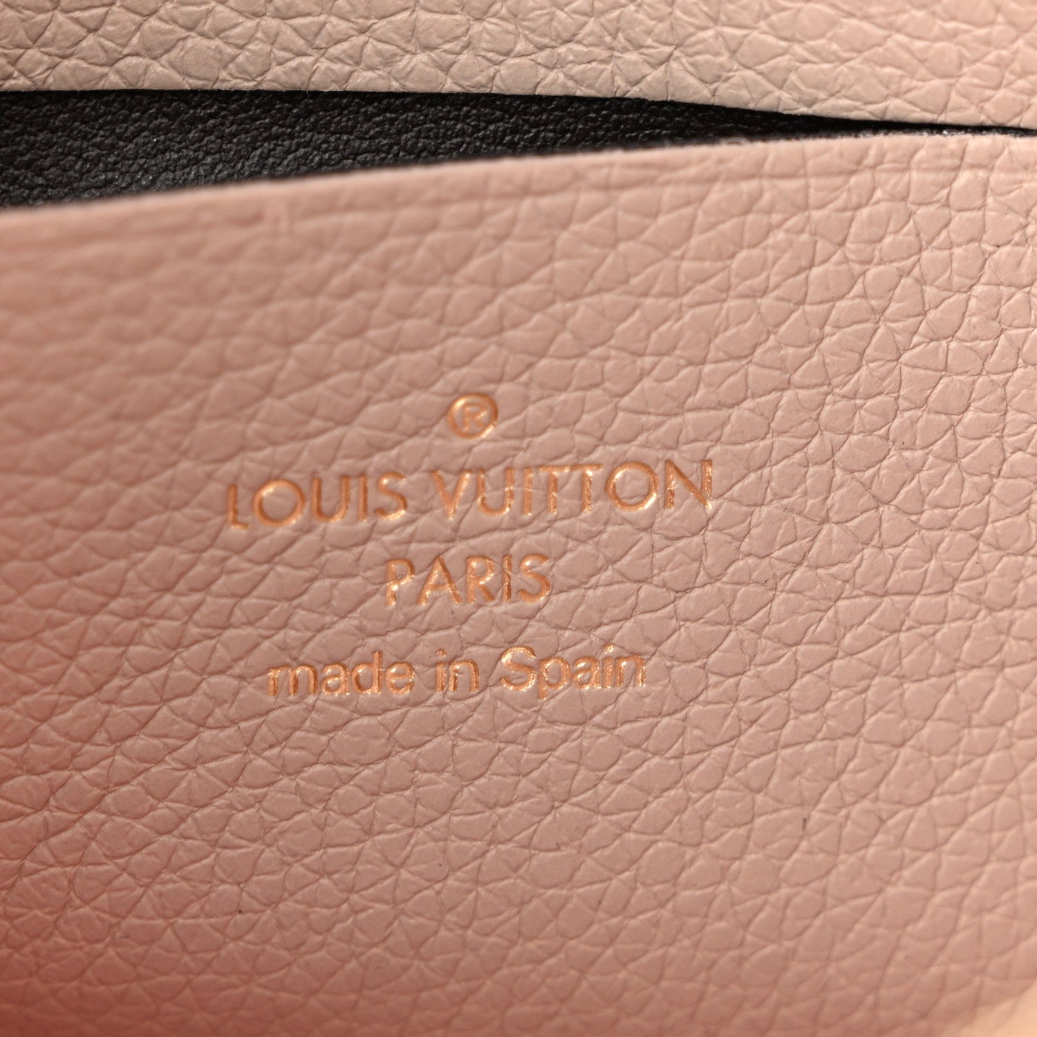 Soft Calfskin My Lockme Chain Pochette Greige
