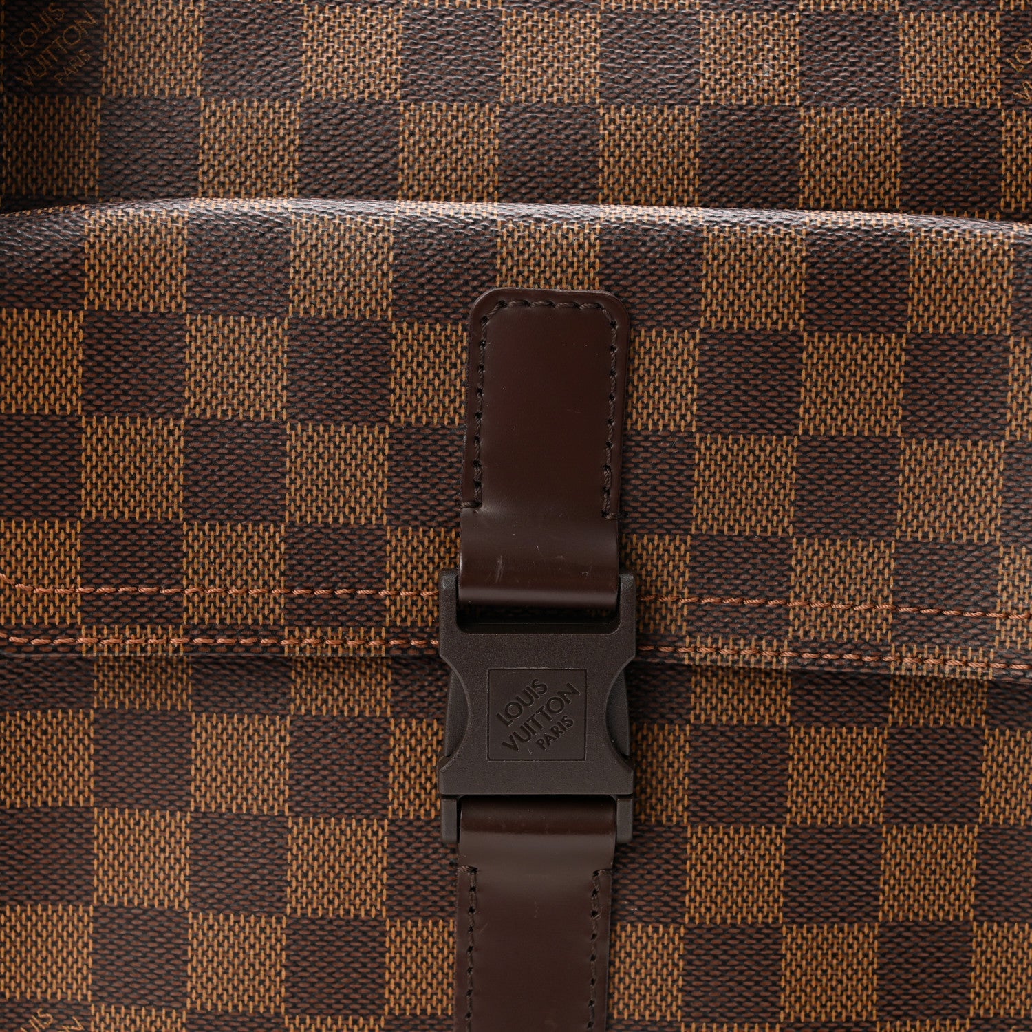 Damier Ebene Pochette Melville