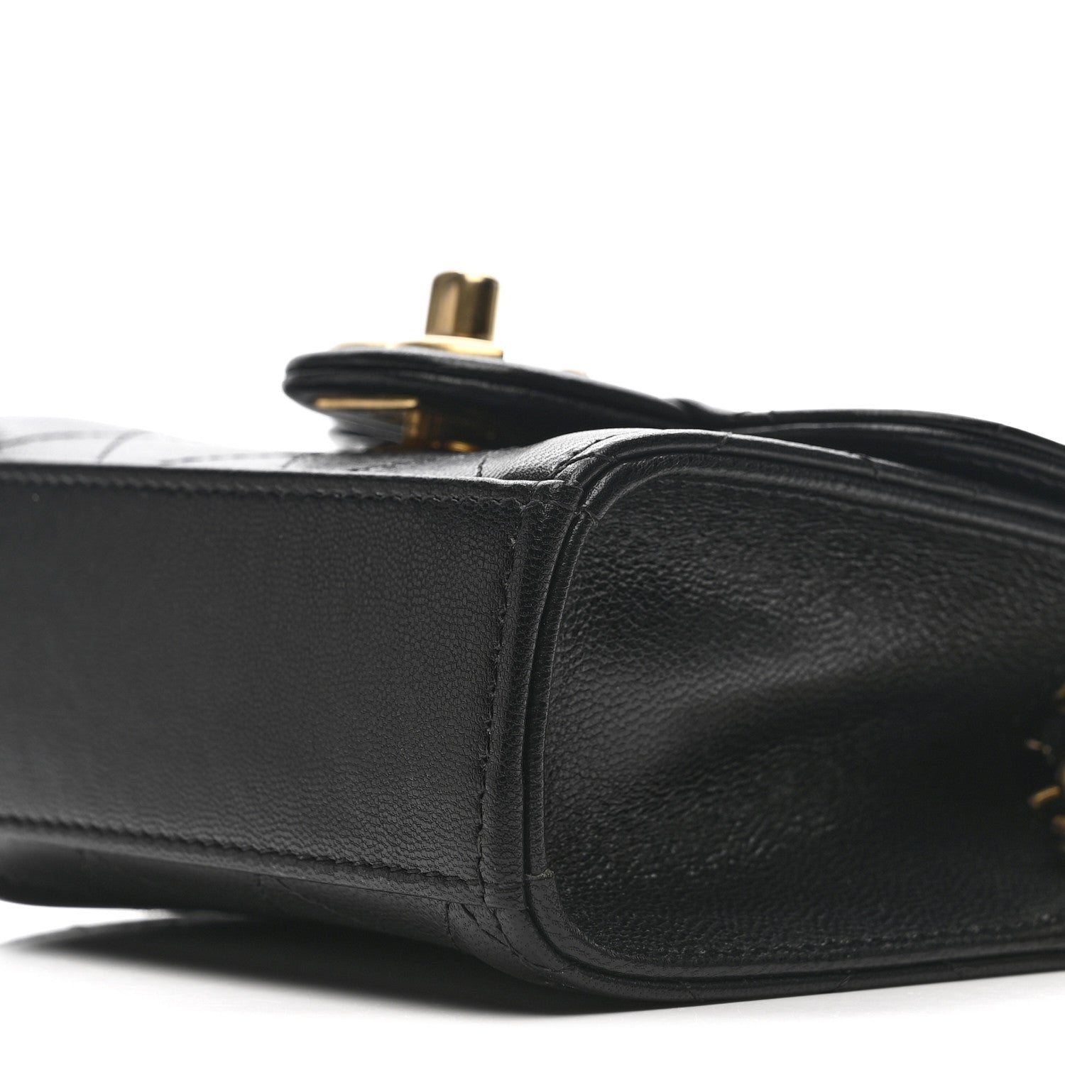 Goatskin Chic Pearls Clutch On Chain Black
