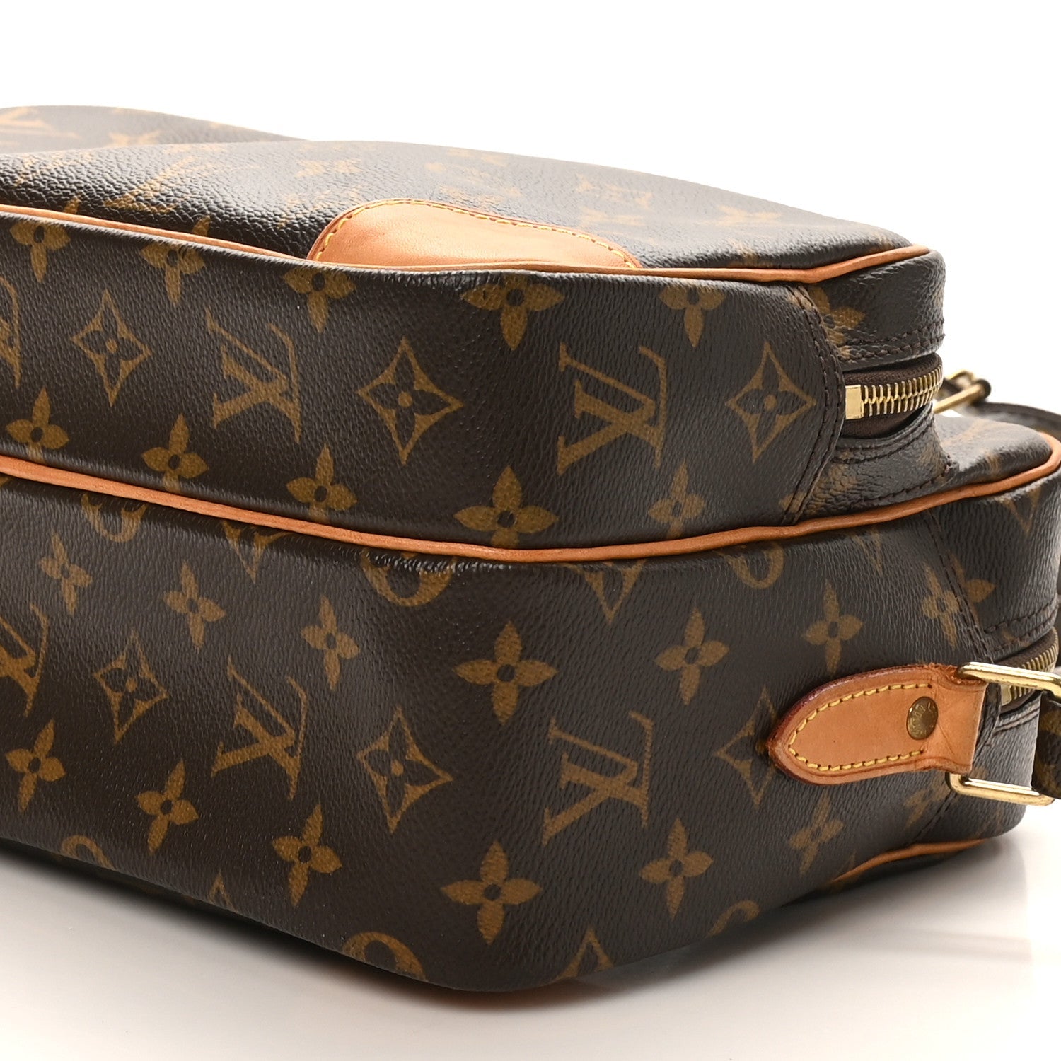 Monogram Nil 28