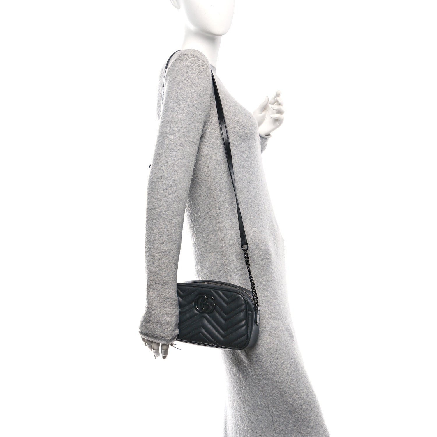 Calfskin Matelasse Monochrome Small GG Marmont Chain Shoulder Bag Black