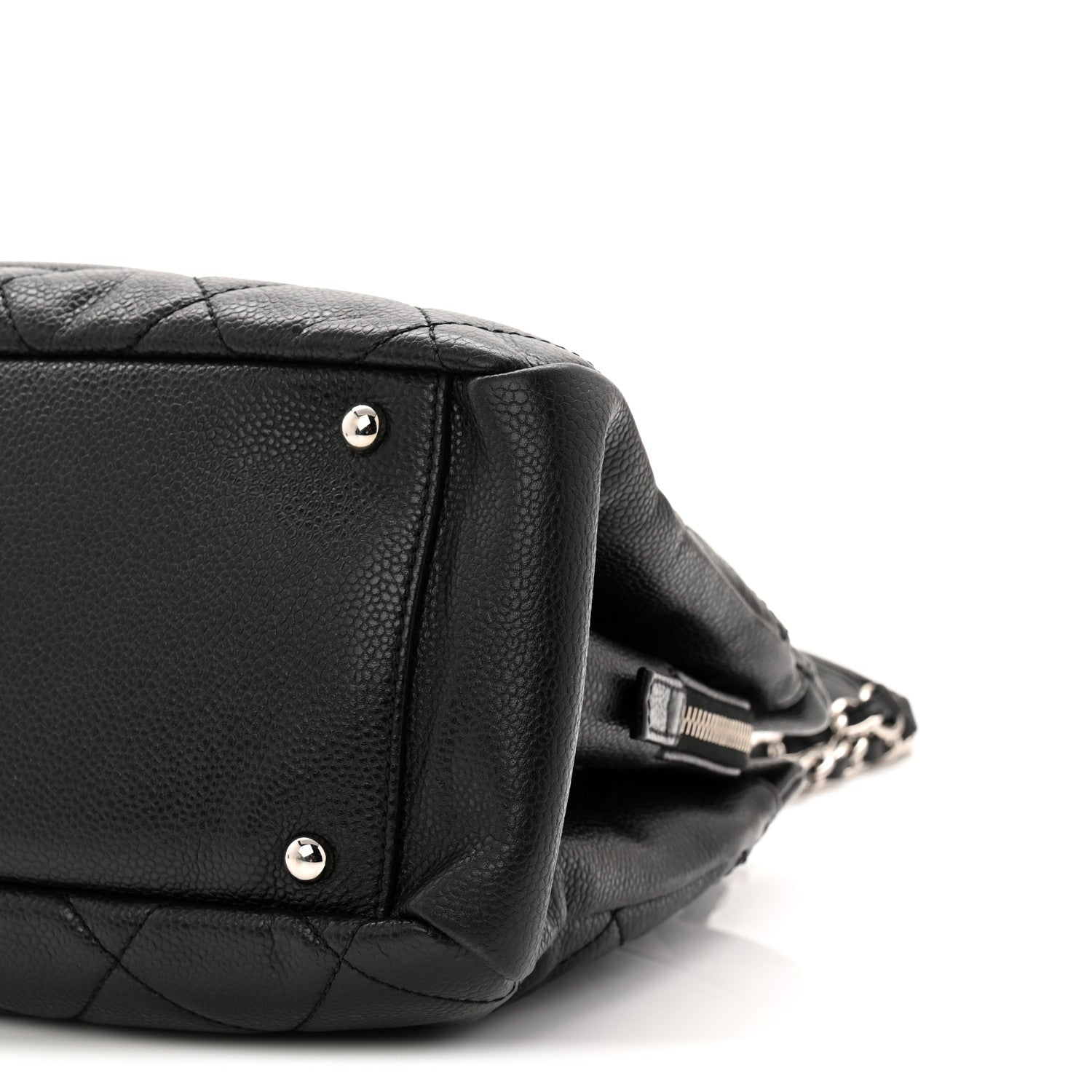 Caviar Quilted CC Timeless Soft Tote Black