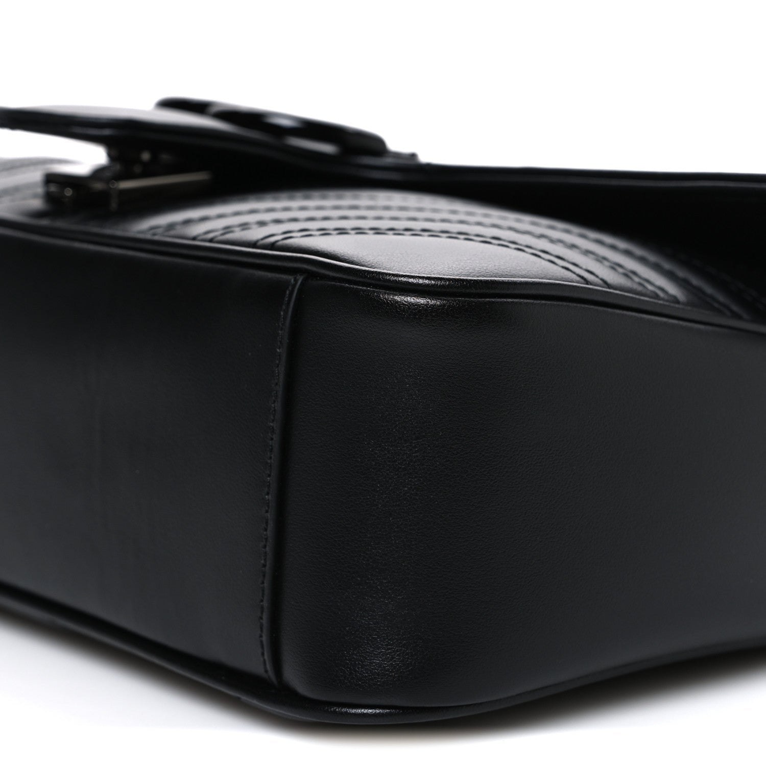 Calfskin Matelasse Monochrome Small GG Marmont Shoulder Bag Black