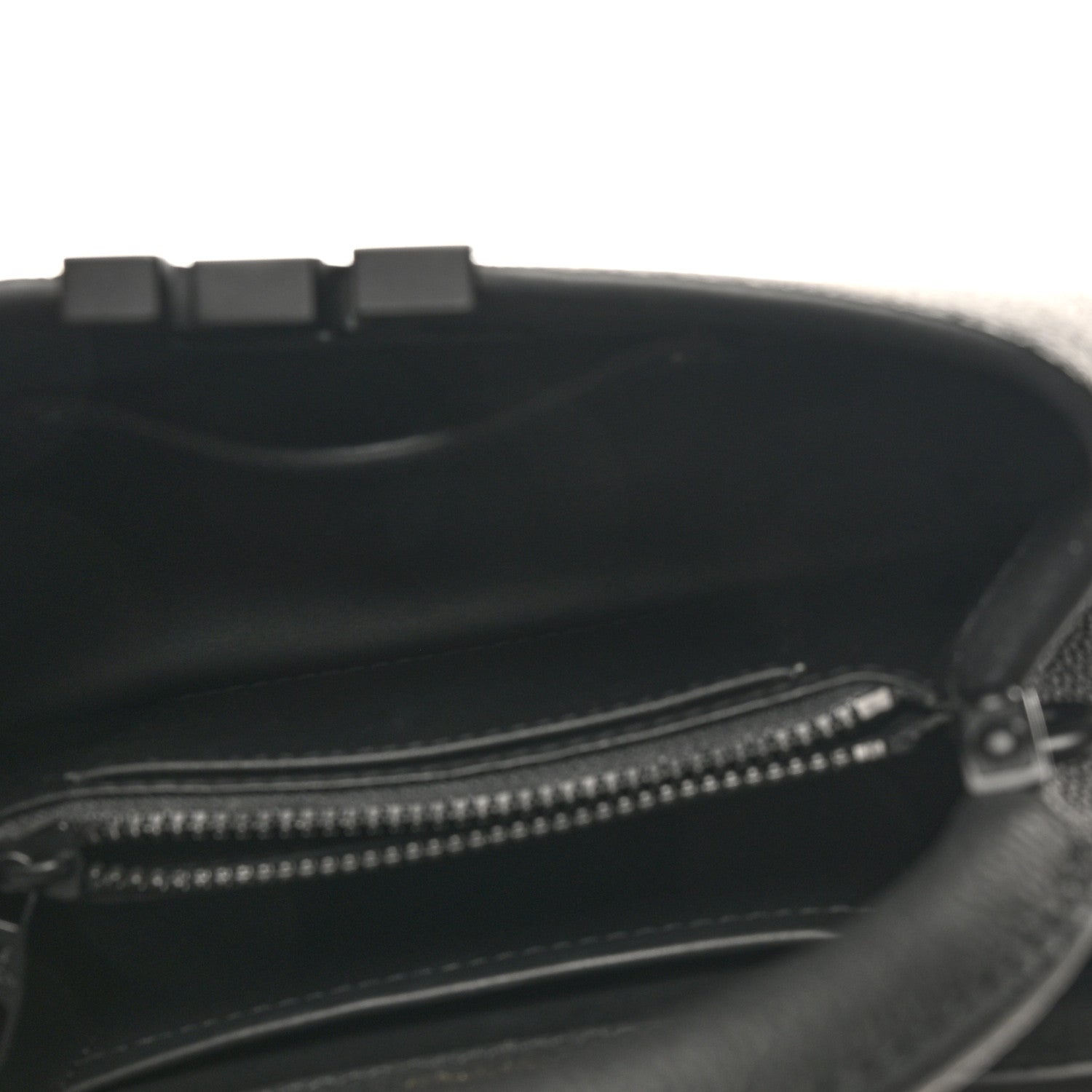 Matte Taurillon Capucines East West Mini All Black