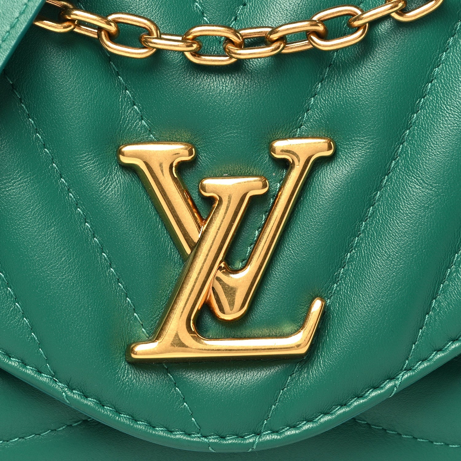 Calfskin New Wave Chain Bag MM NM Emerald