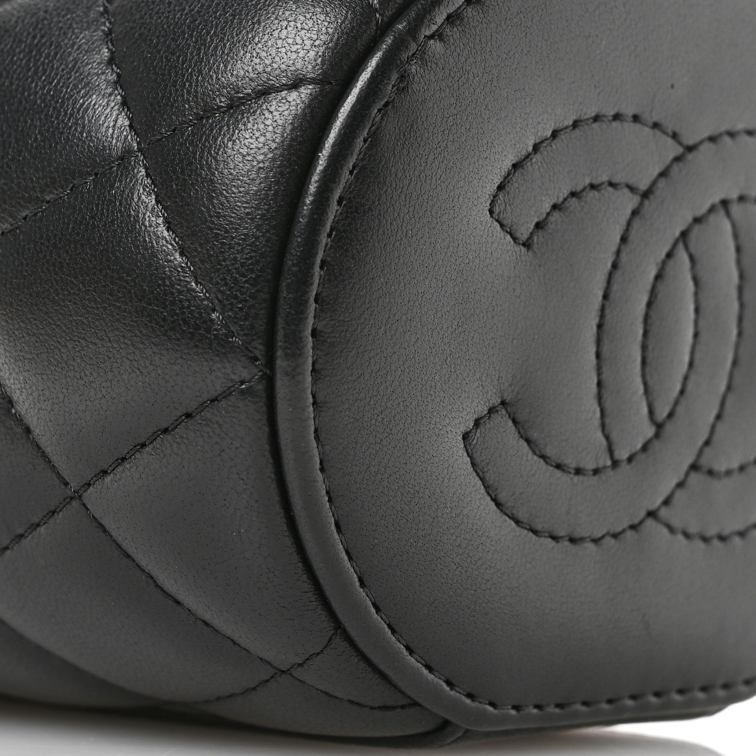 Lambskin Quilted Afternoon Tea Top Handle Vanity Case With Chain Black
