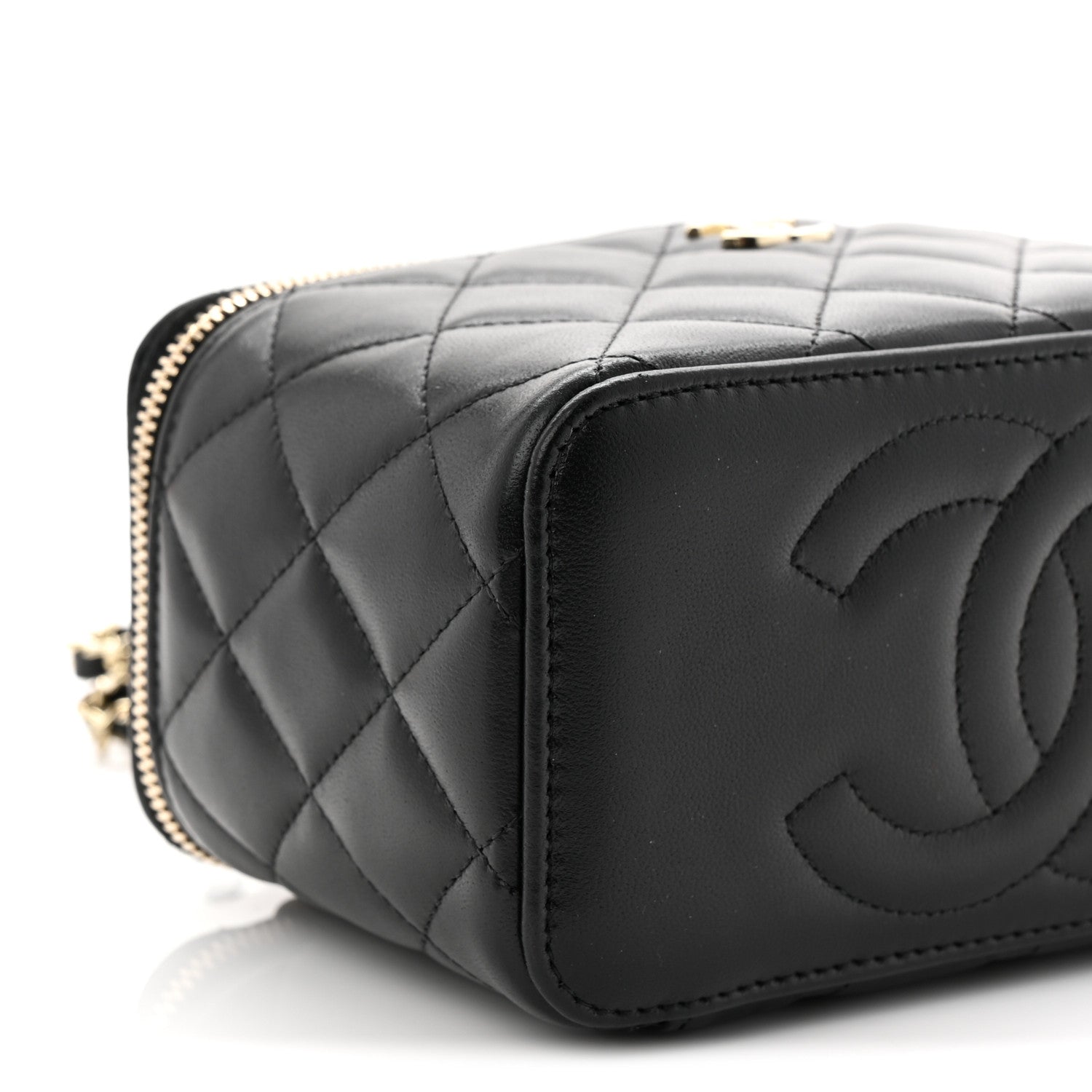 Lambskin Quilted Small Top Handle Vanity Case With Chain Black