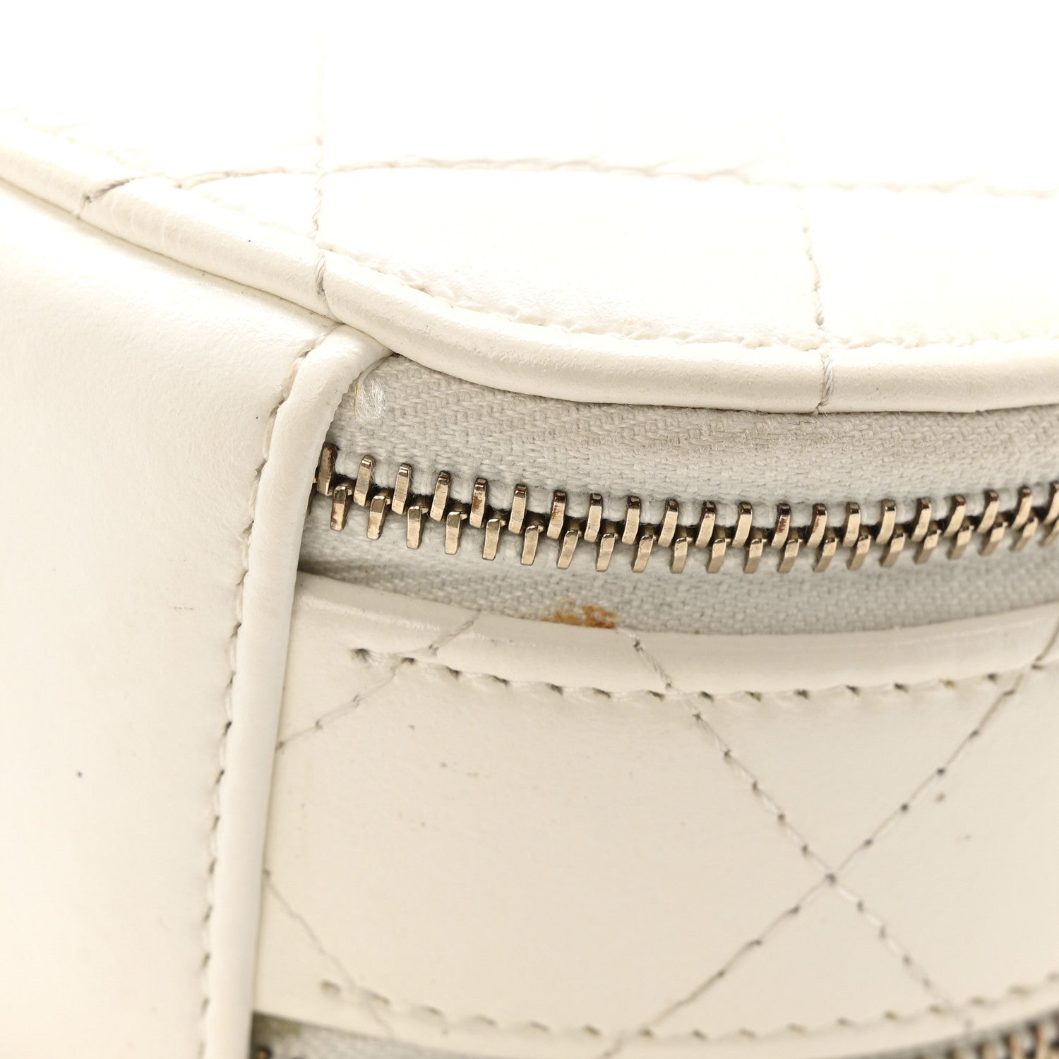 Lambskin Quilted Round Handle With Care Vanity With Chain White