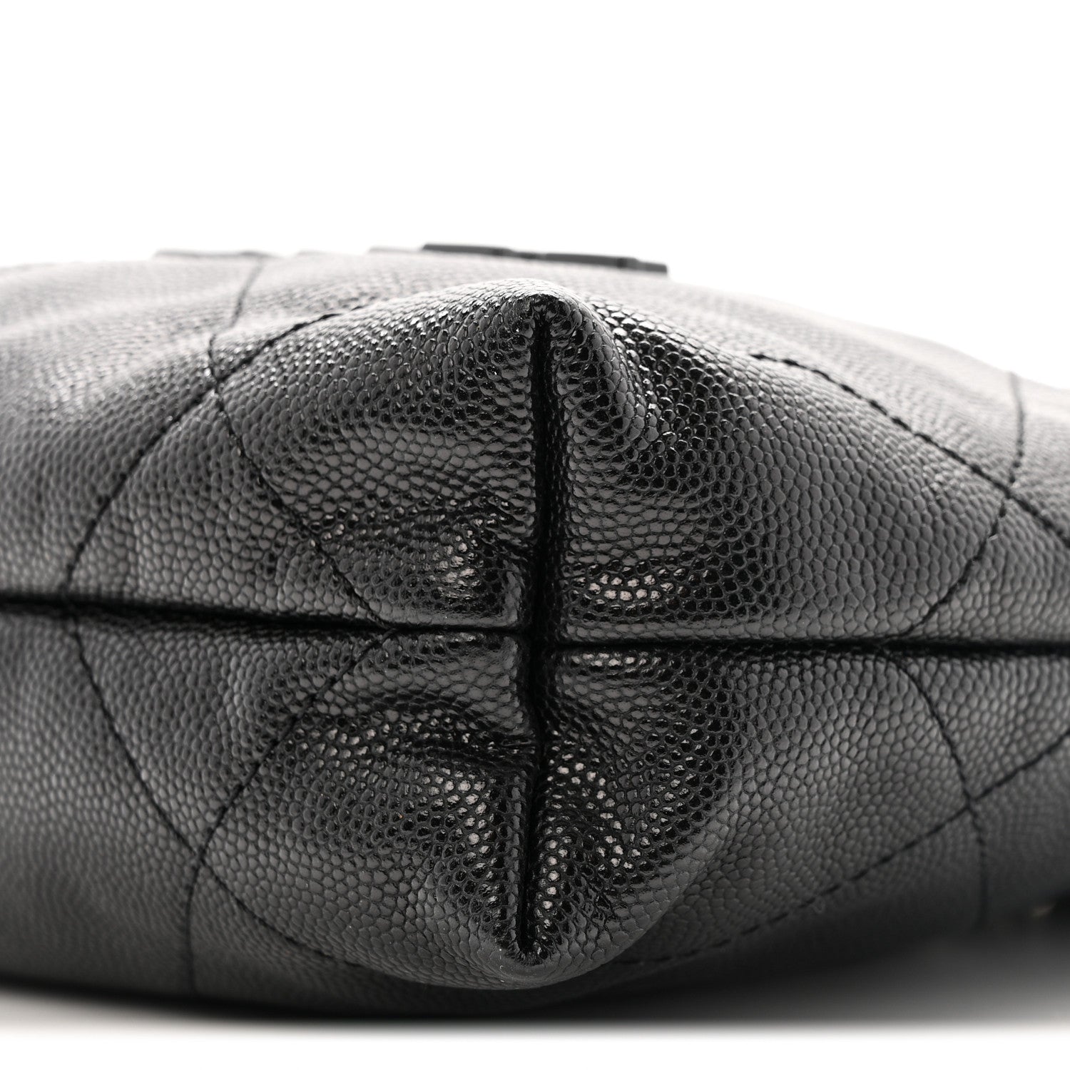 Shiny Calfskin Quilted Mini Chanel 22 So Black