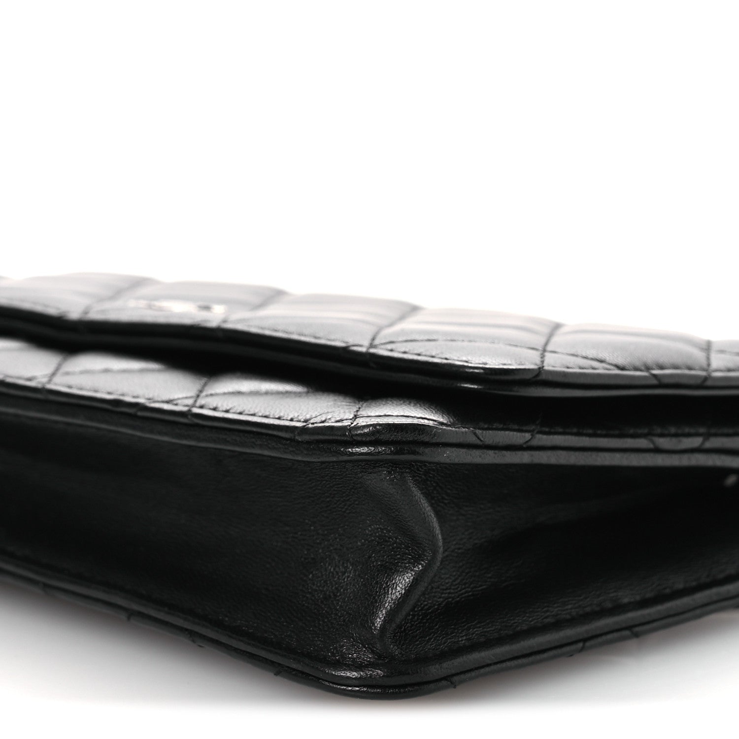 Lambskin Quilted Wallet On Chain WOC Black