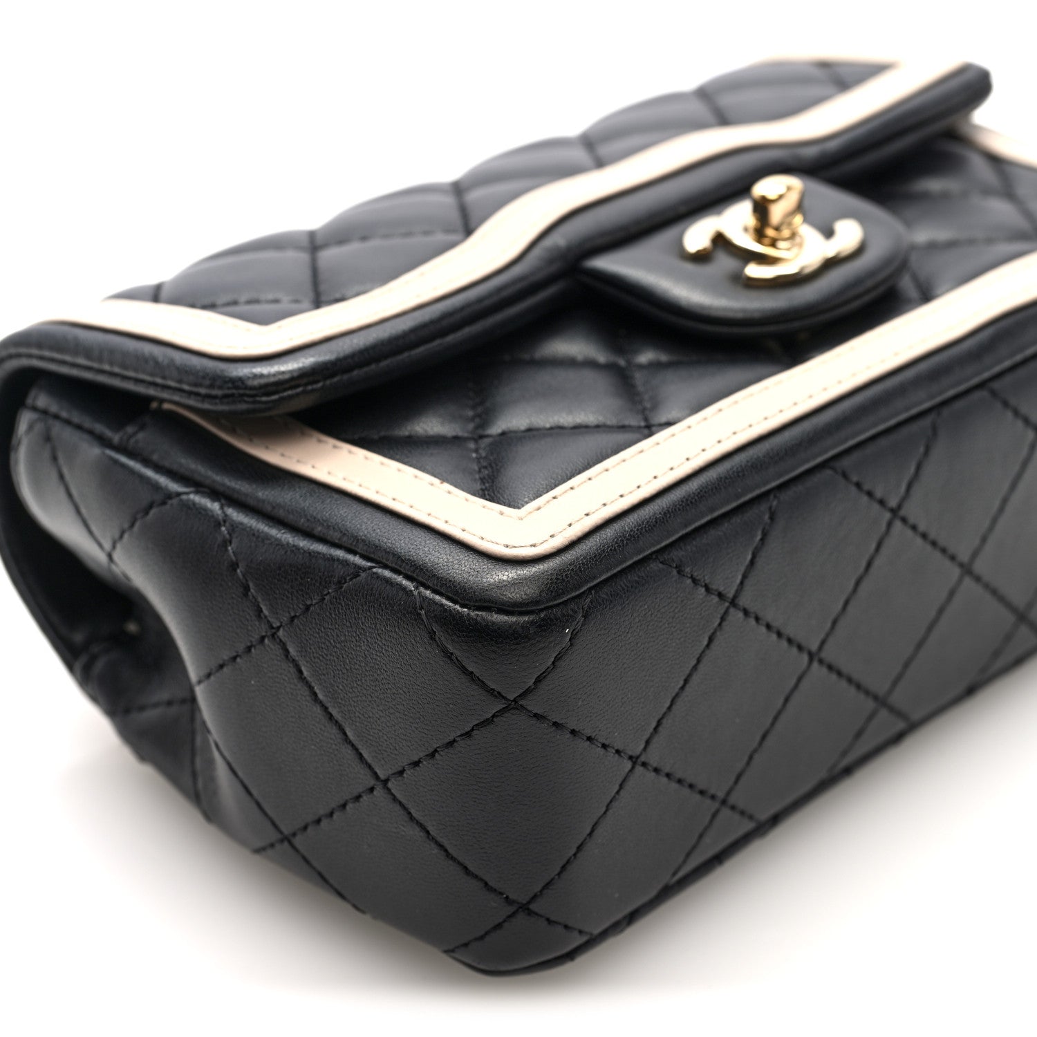 Shiny Lambskin Quilted Half Mini Flap Black Beige