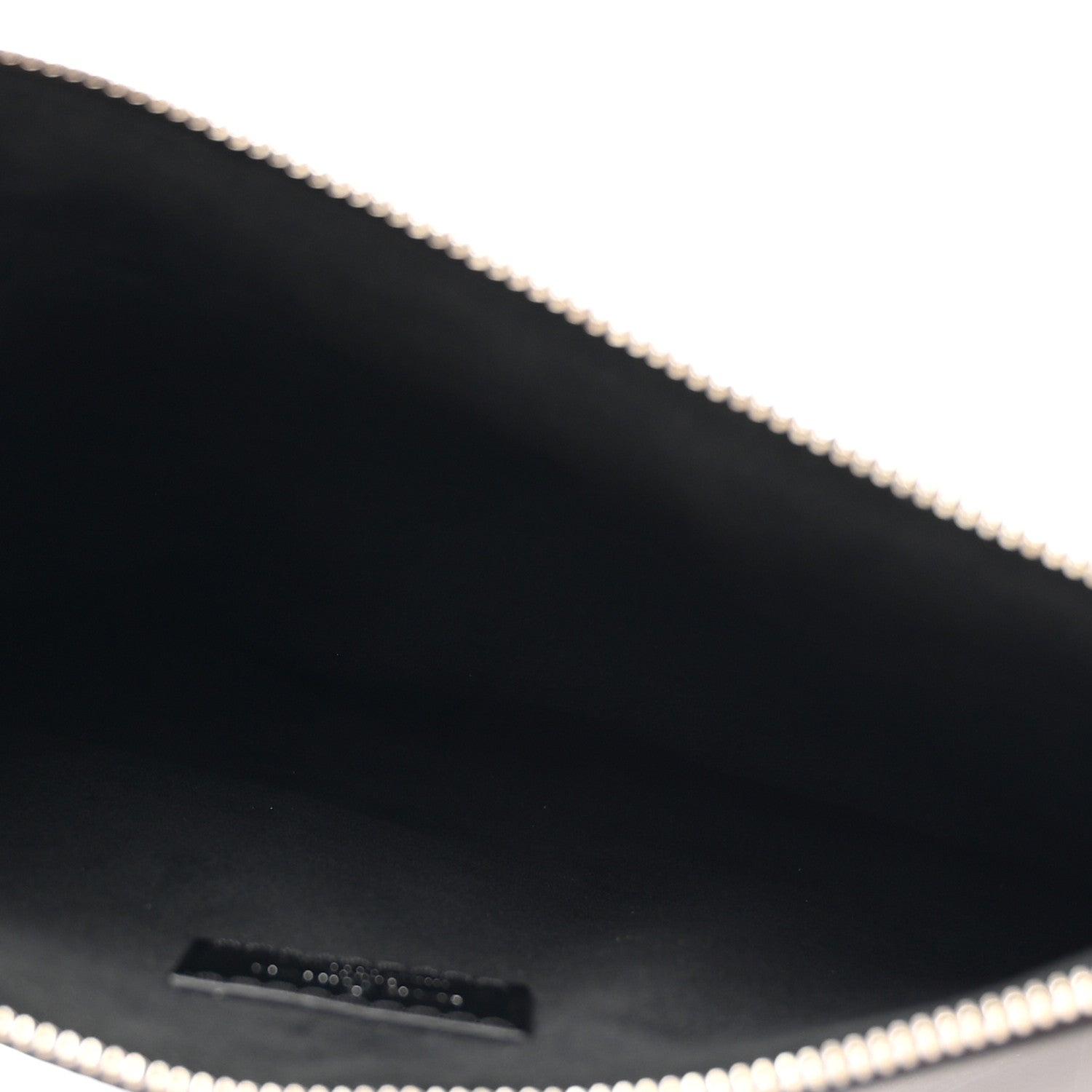Monogram Low Key Hobo MM Pochette Black
